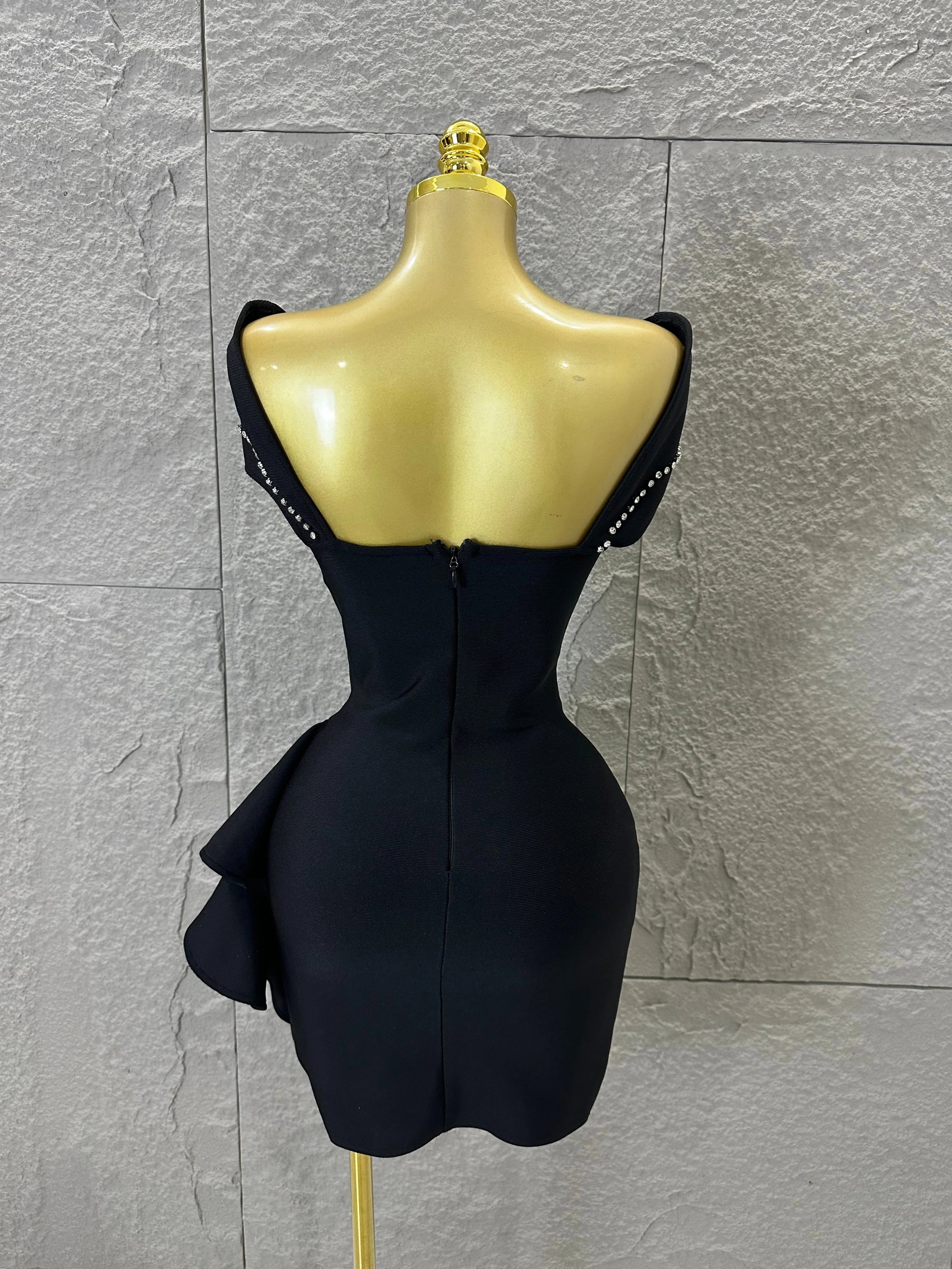 Elegant Black Red Off-Shoulder Mini Dress Women Sexy Crystal Embellished Ruffle Waist Bodycon Outfit Formal Event Party Costume