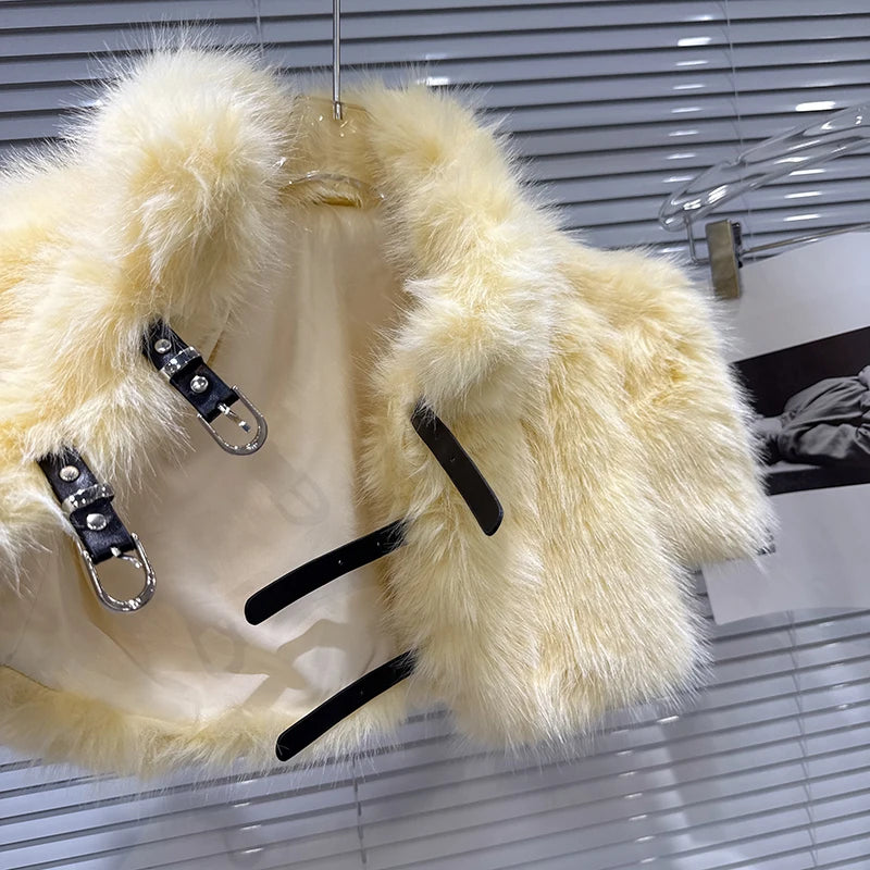 Winter New Fashionable Faux Fur Short Sleeve Coat Shawl For Women High Waist Soft Versatile Tops Female 11A07687