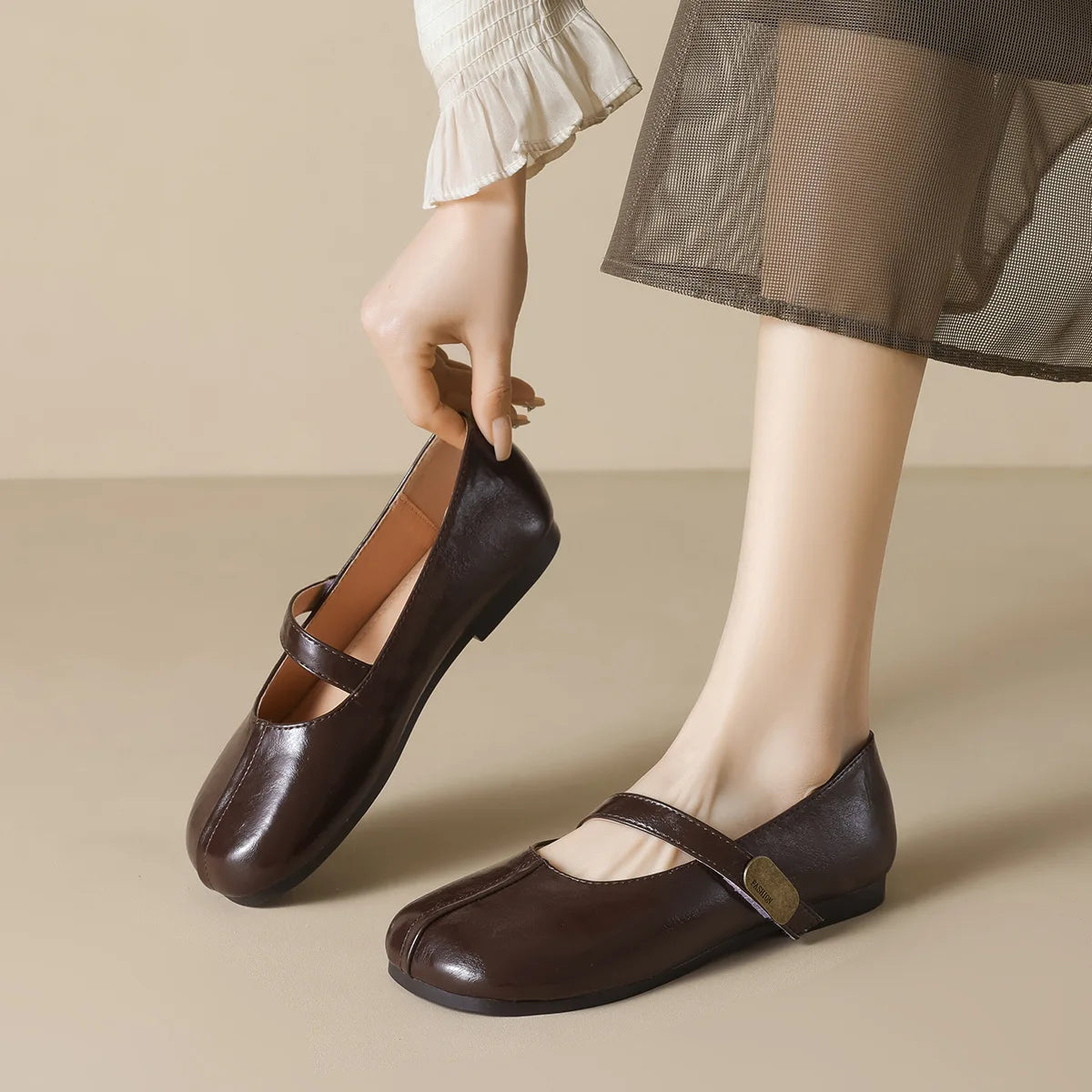 New spring women's outdoor shoes Round toe design Mary Jane shoes Ladies casual flat shoes Work boat shoes Large sizes 41-43