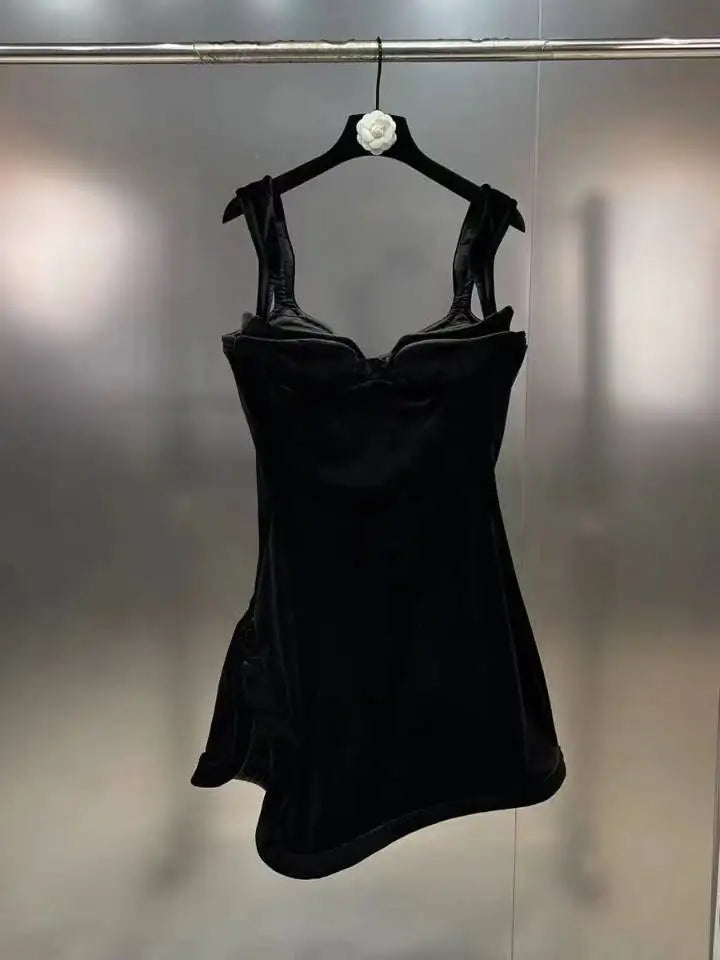 Sexy Chest Wrapping Black Dress Summer European Irregular Split Open Leg Sling Dress Women Strapless Party Mini Dress G019