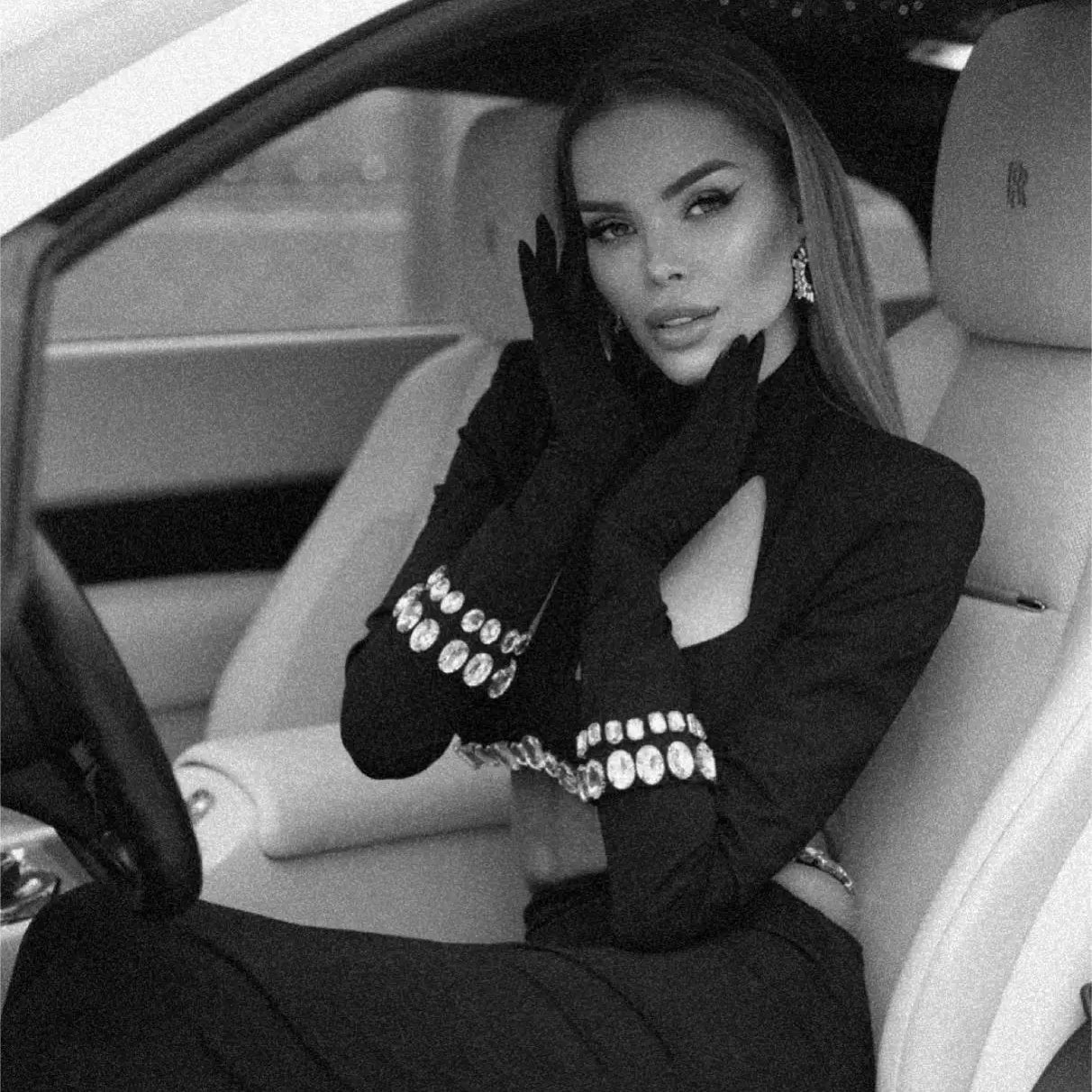 STOCK Stylish Luxury Diamonds Woman Bandage Set Sexy Hollow Out Short Top And Mermaid Long Skirt 2 Pieces Evening Party Vestido