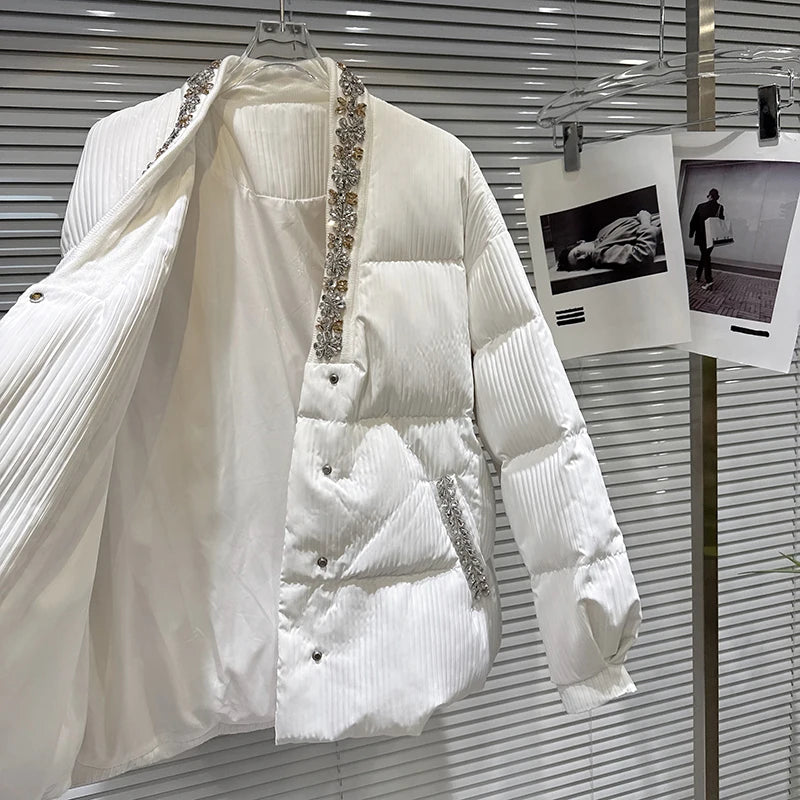 Winter New Fashion V-Neck Rhinestone Collar Belt Striped Fabric Warm Jacket For Women Cotton-padded Coat 11A07929