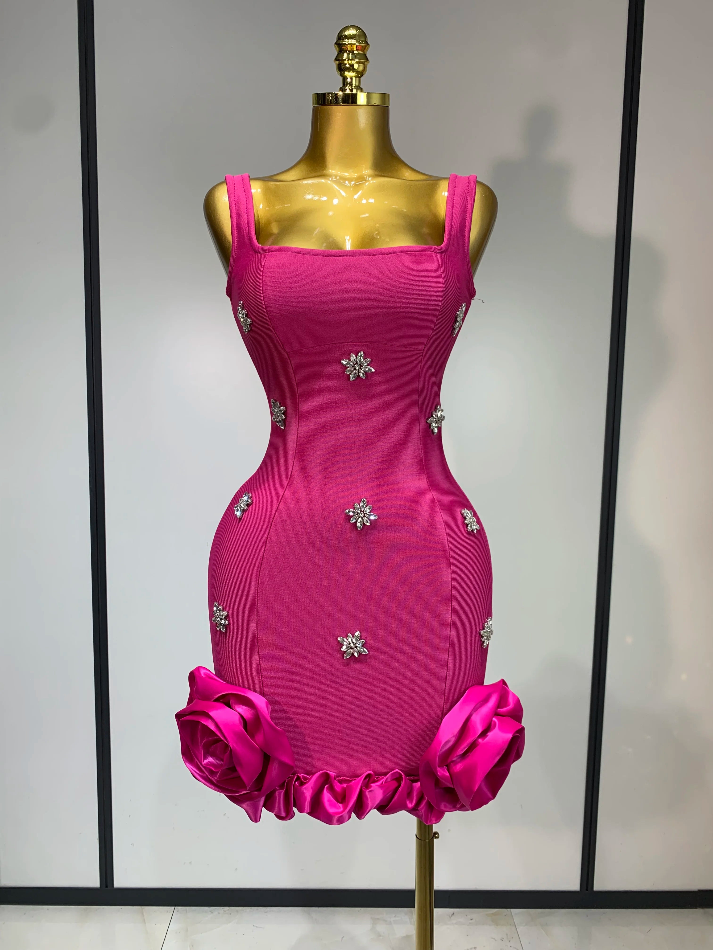 Women Sexy Sleeveless Square Collar Crystal Bodycon Mini Bandage Dress Celebrate Evening Party Elegant Luxury Birthday Dress Rose Red