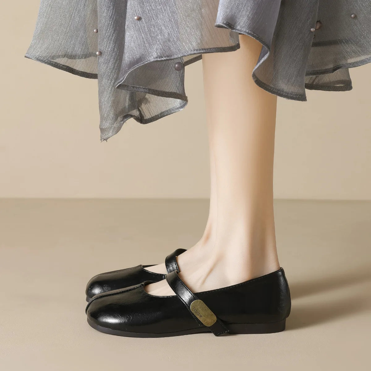 New spring women's outdoor shoes Round toe design Mary Jane shoes Ladies casual flat shoes Work boat shoes Large sizes 41-43