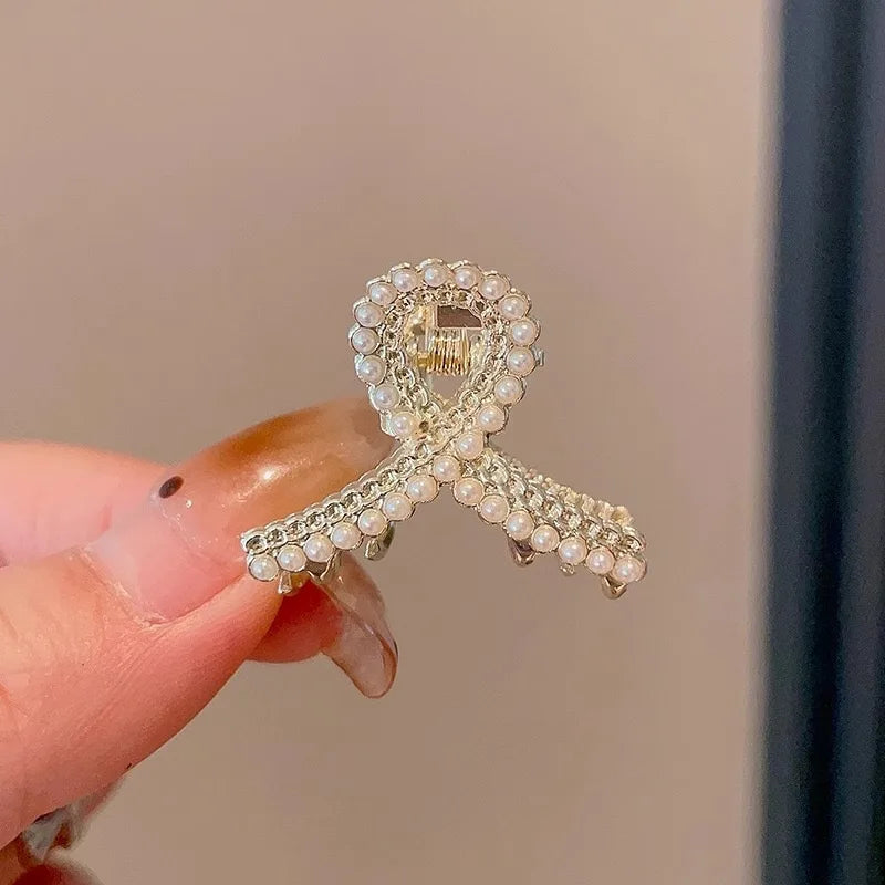 Mini Pearl Hair Claws Clips for Women Elegant Rhinestone Headwear Hairpins Hair Crab Barrettes Hair Accessories for Women n One Size