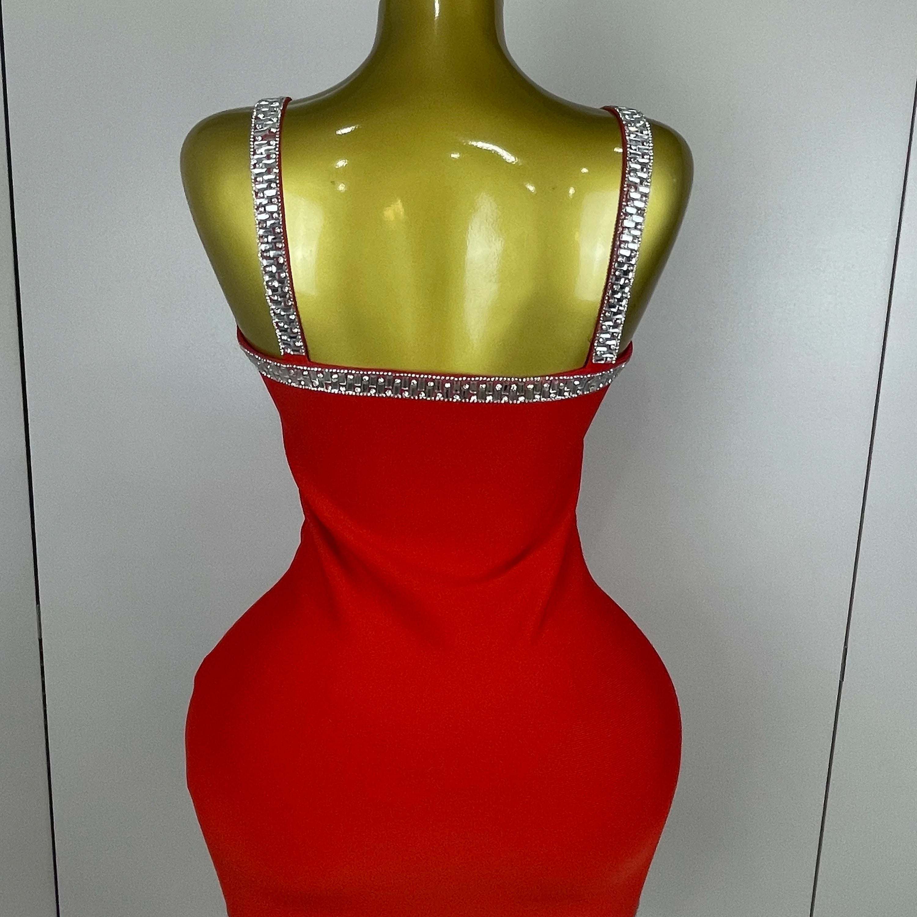 2025 Women Celebrity Luxury Sexy Summer Square Collar Red Crystal Mini Bandage Dress Knitted Elegant Evening Club Party Outfit