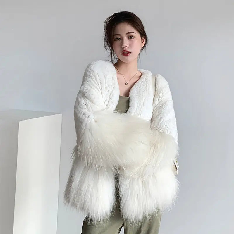 Women Fur Patchwork Imitation Furs Coats Loose Elegant O-neck Solid Cardigan Weave Design Blends Jacket Autumn White