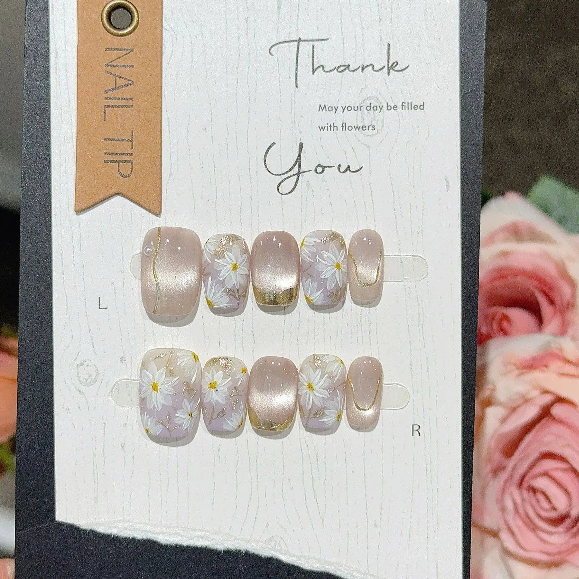 10Pcs Short Ballet Hand Drawn Daisy Nail Tips with Light Purple Cat Eye Nails Set Gradient Shiny Wearable French Manicure Nails