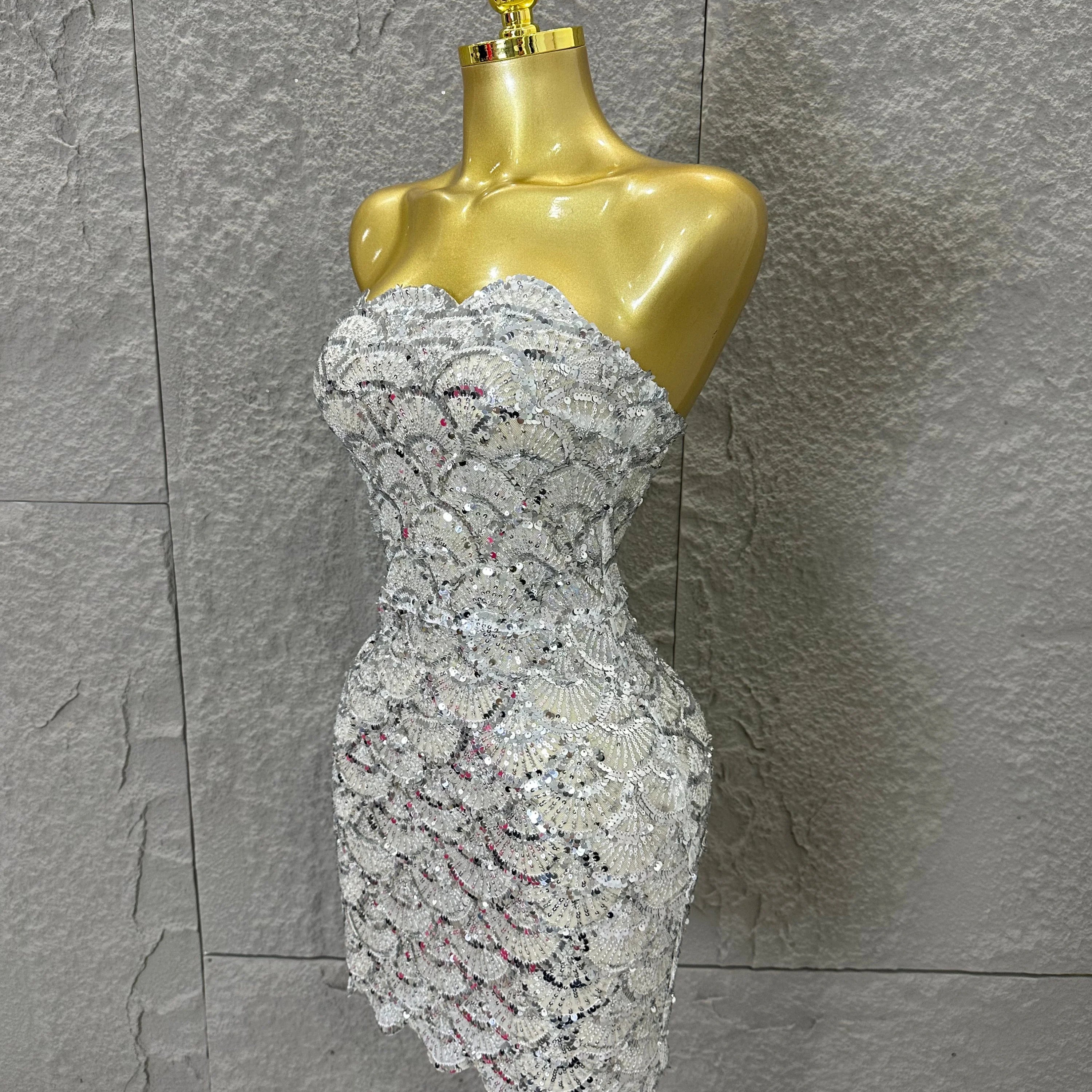 Elegant Silver Champagne Gold Strapless Mini Dress Women Sexy Sequin Form-Fitting Evening Party Nightclub Cocktail Party Costume