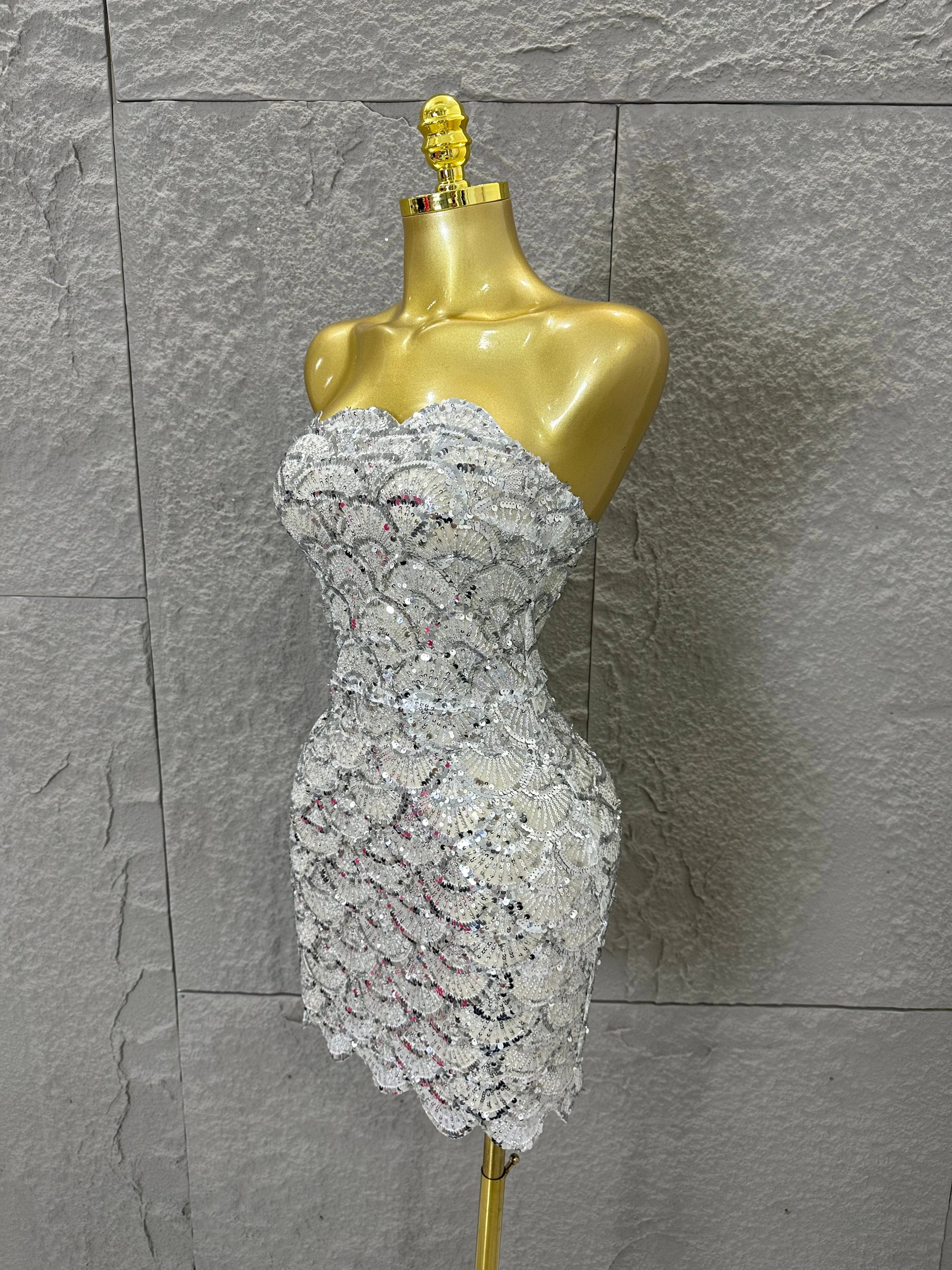Elegant Silver Champagne Gold Strapless Mini Dress Women Sexy Sequin Form-Fitting Evening Party Nightclub Cocktail Party Costume