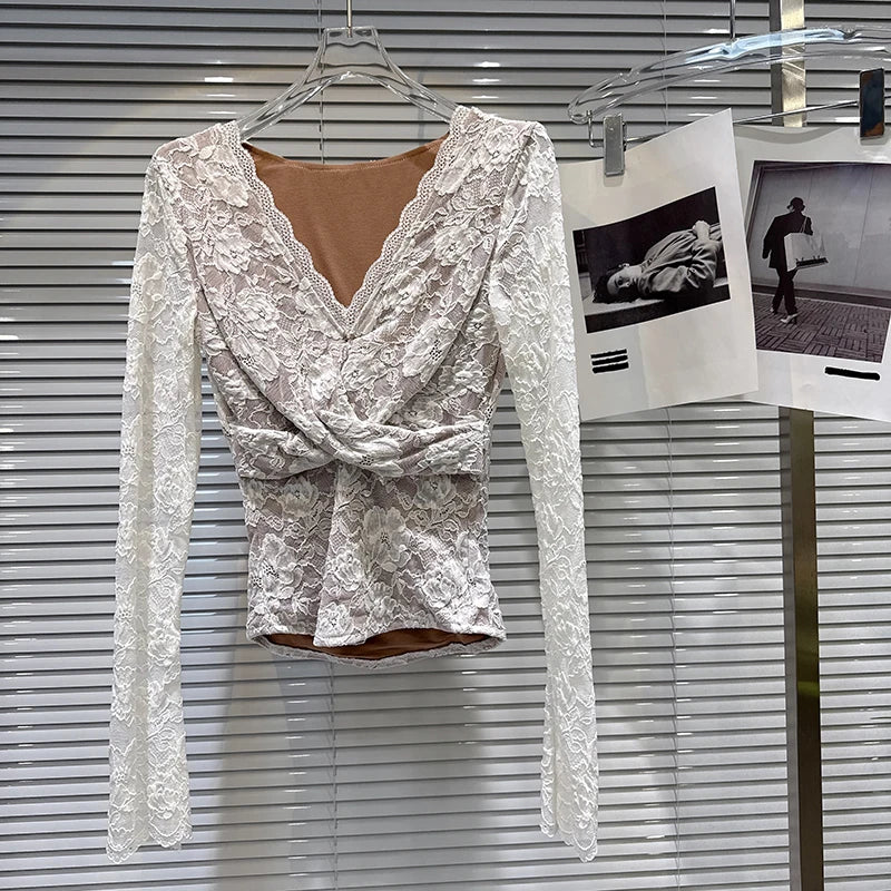 Winter New Fashion New V-neck Lace Patchwork Knot Lined Small Shirt For Women Slim Fit Versatile Tops Female 11A07612