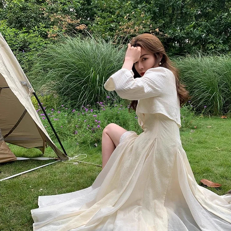 Lautaro Autumn Long Thin Flowy Fit and Flare Linen Coat for Women Black Elegant Chic Luxury Designer Clothes Runway Fashion 2025