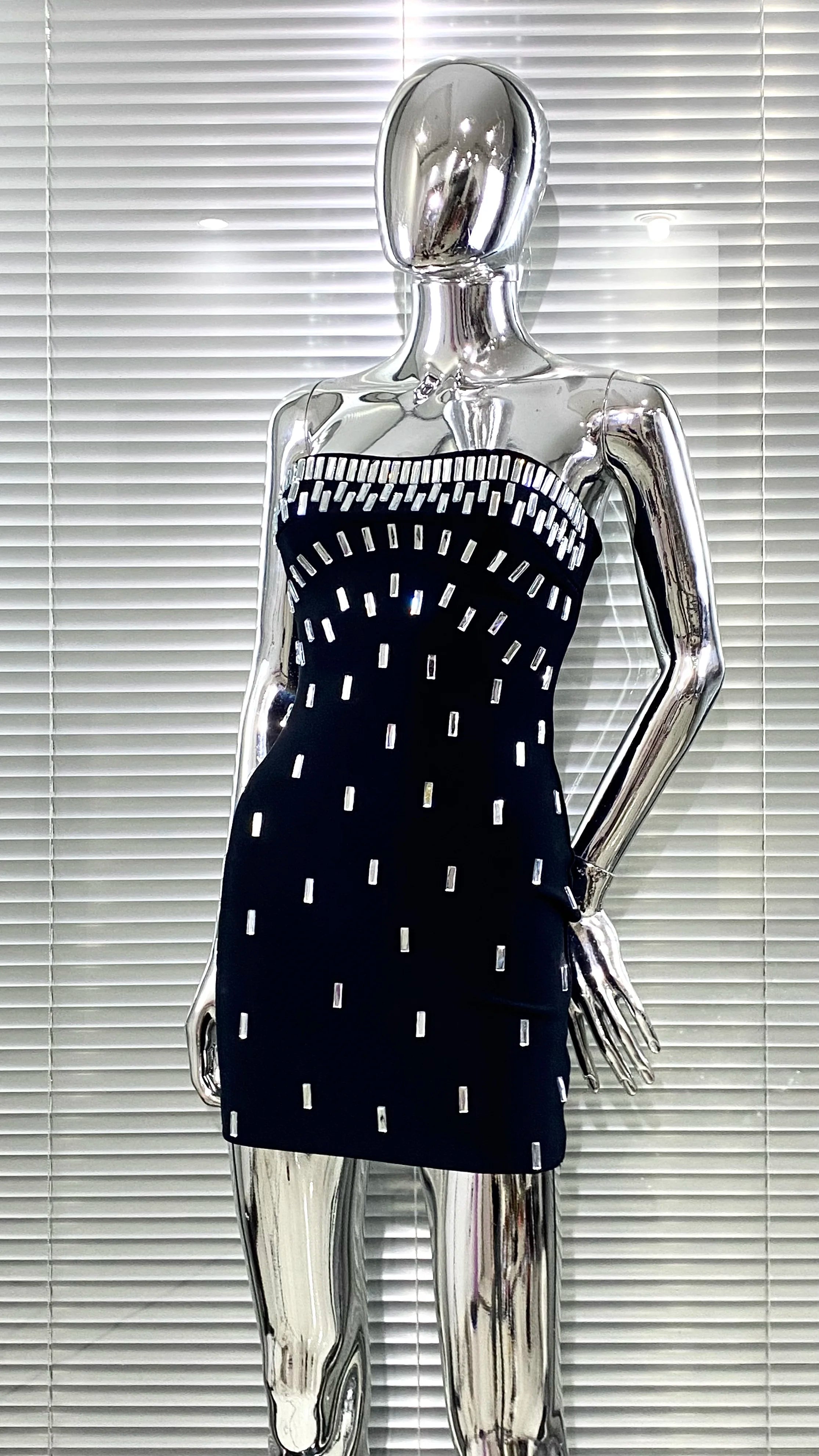 Luxury Woman Bandag Dress Sparkling Diamonds Strapless Black Mini Dress Celebrity Birthday Party Vestido Music Festival Outfit