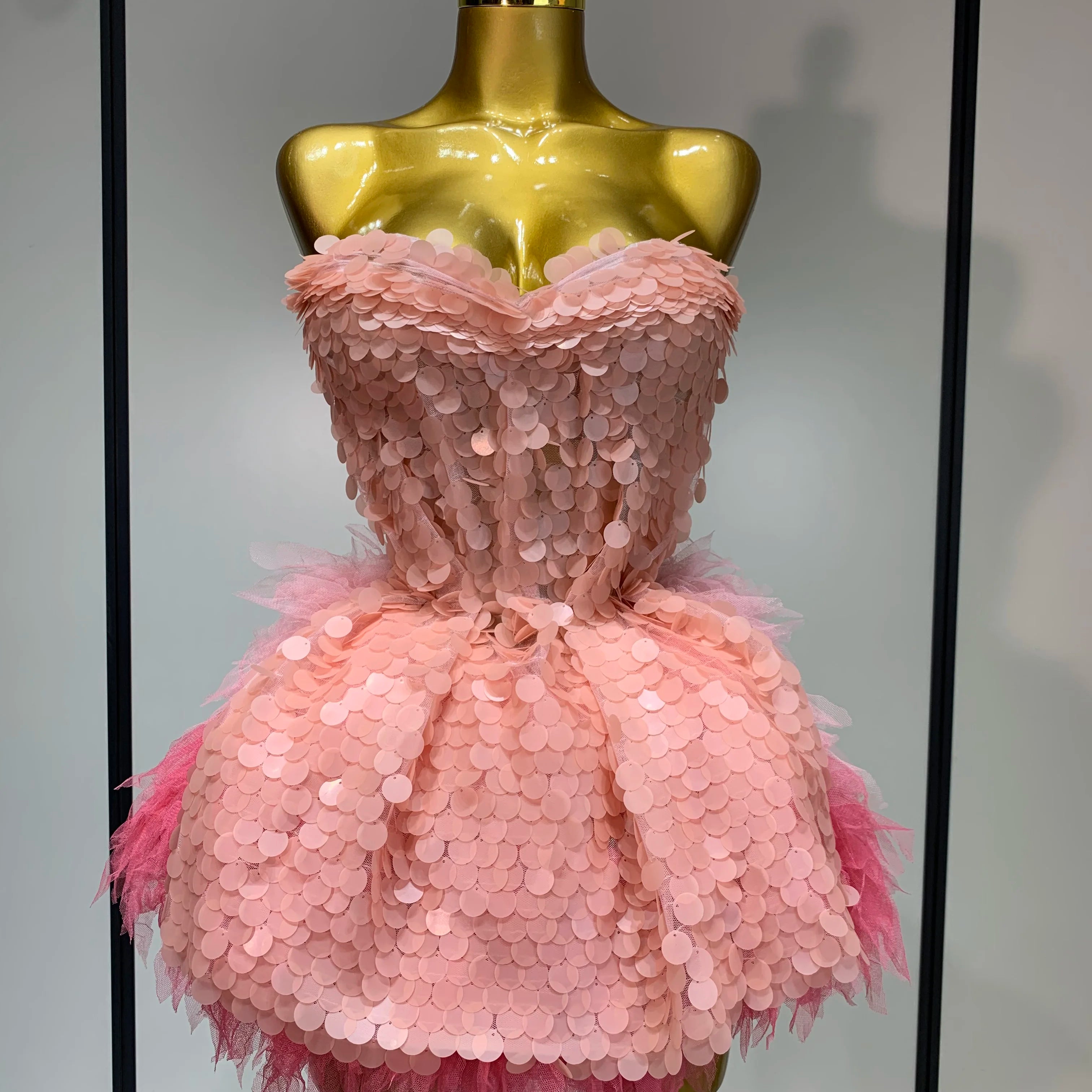 Sparkly Sequins Ruffles Two Pieces Set Sexy Backless Top Skirt Set Nightclub Performance Dance Dress Singer Stage Outfit Pink