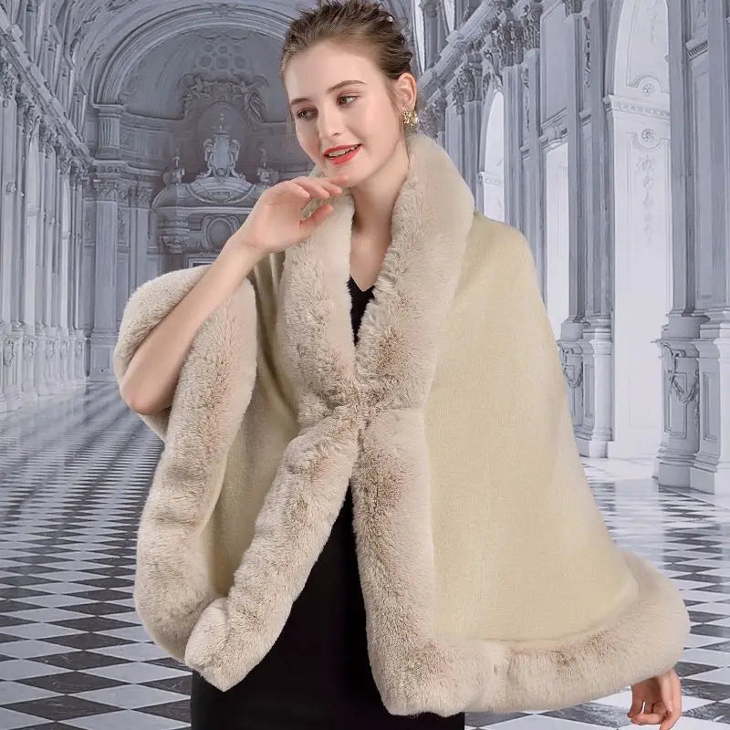 2025 Luxury Women's Faux Fur Collar Poncho Autumn Winter Warm Outwear Loose Cardigan Coat Big Pendulum Designer Cape Shawl 4 One Size