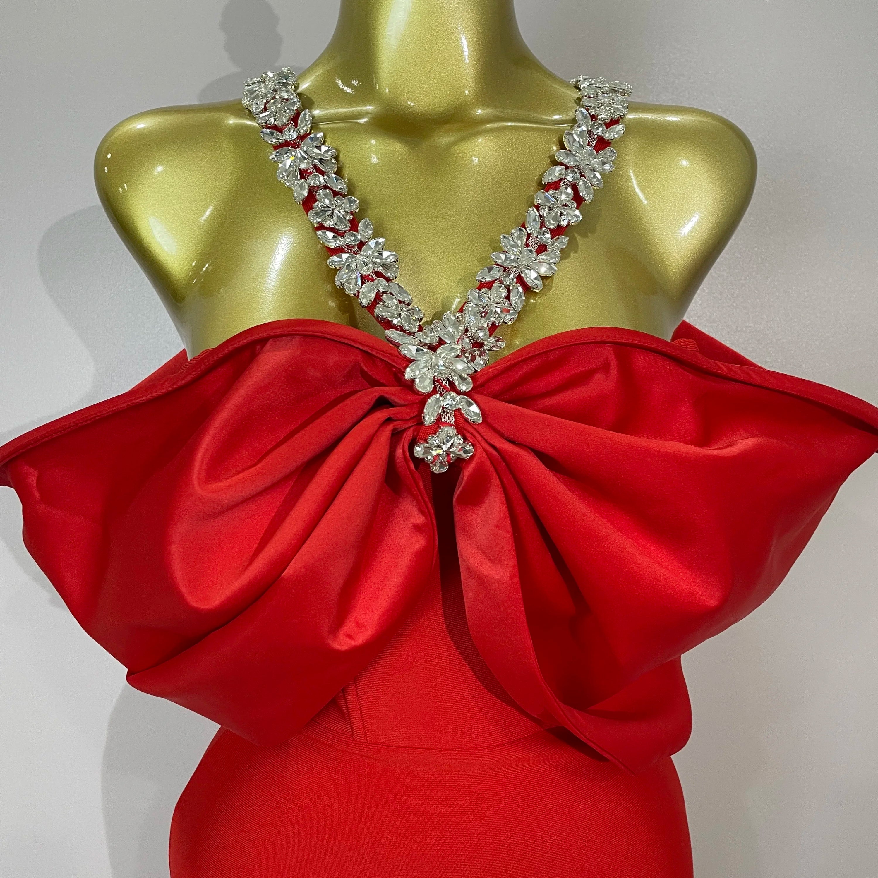 Luxury Rhinestone Chain Red Off Shoulder Vintage Butterfly Chic Bodycon Long Dress 2025 Elegant Evening Party Birtyday Clothing