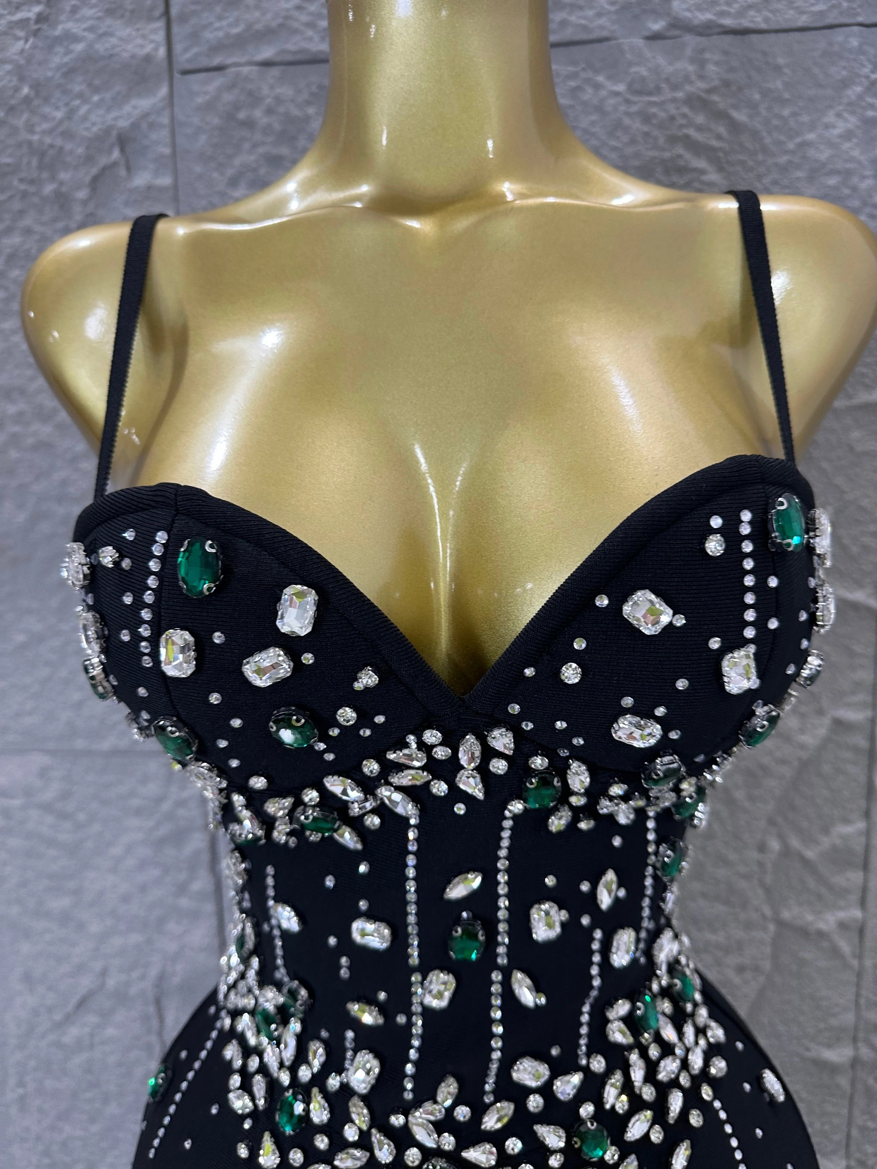 Sophisticated Black Bandage Midi Dress Women Spaghetti Strap Sweetheart Neck Rhinestone Emerald Bodycon Evening Gown
