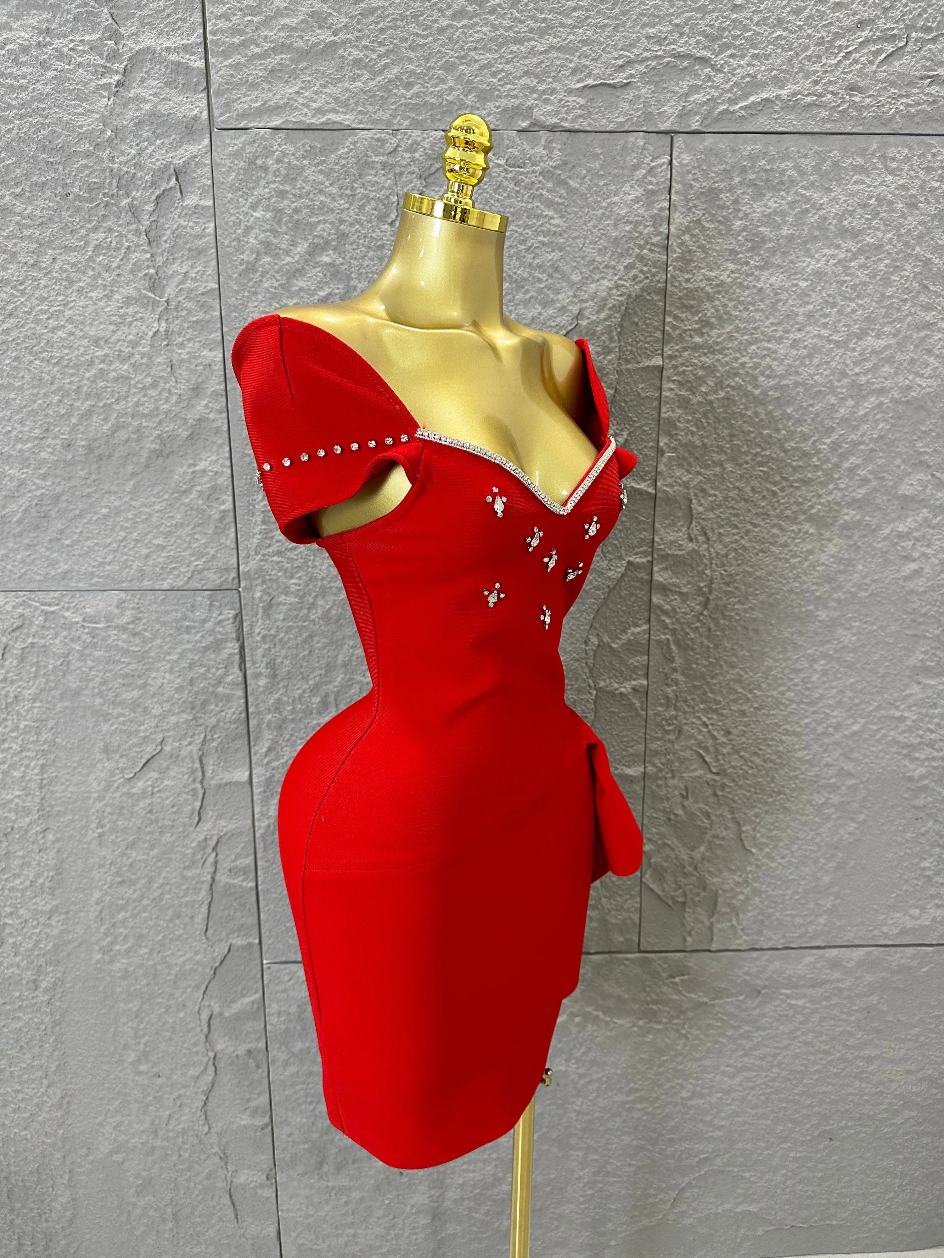 Elegant Black Red Off-Shoulder Mini Dress Women Sexy Crystal Embellished Ruffle Waist Bodycon Outfit Formal Event Party Costume