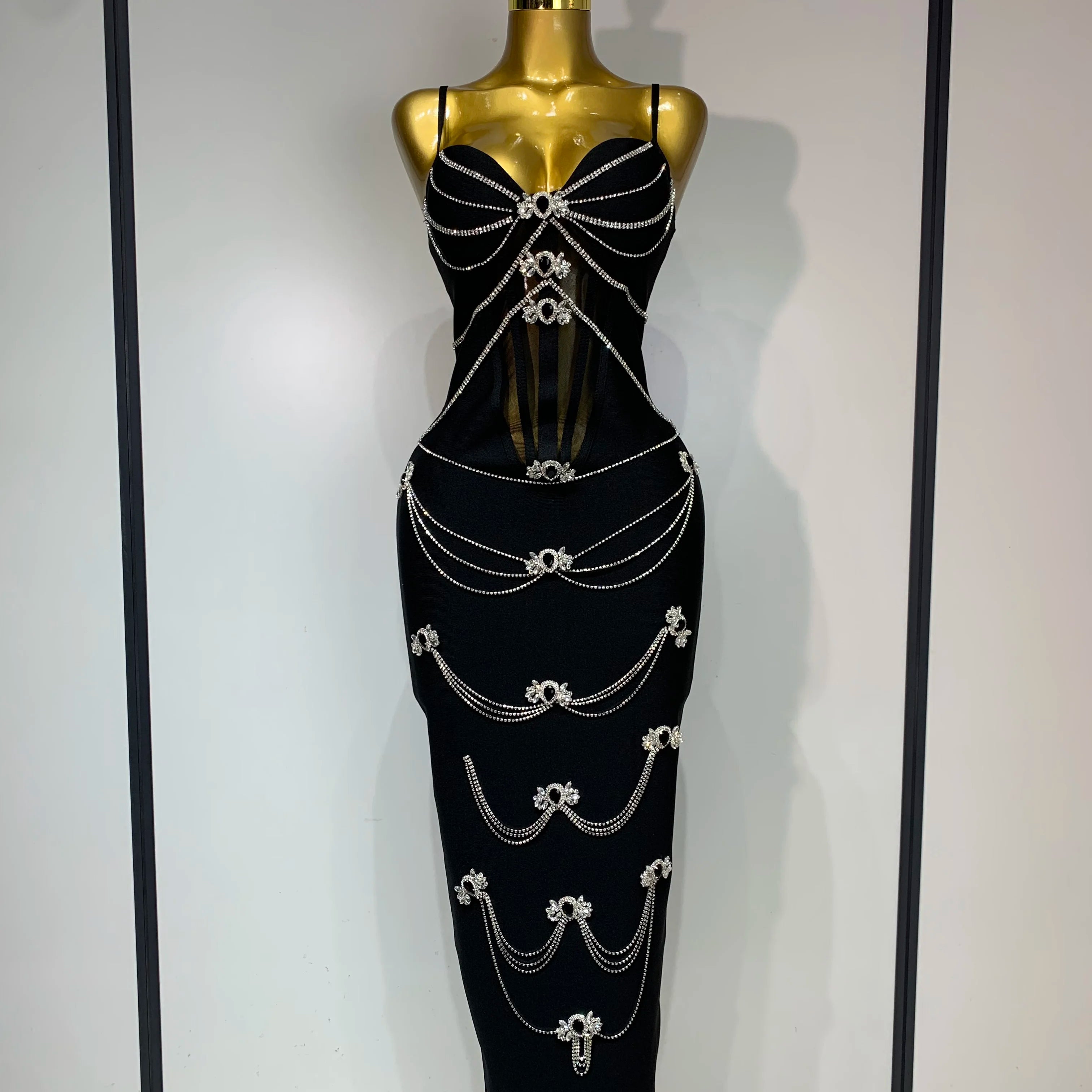 2025 New Spaghetti Strap Bodycon Bandage Dress Women Sexy Sparkly Beading Club Evening Party Birthday Dresses Wedding Guest Gown black