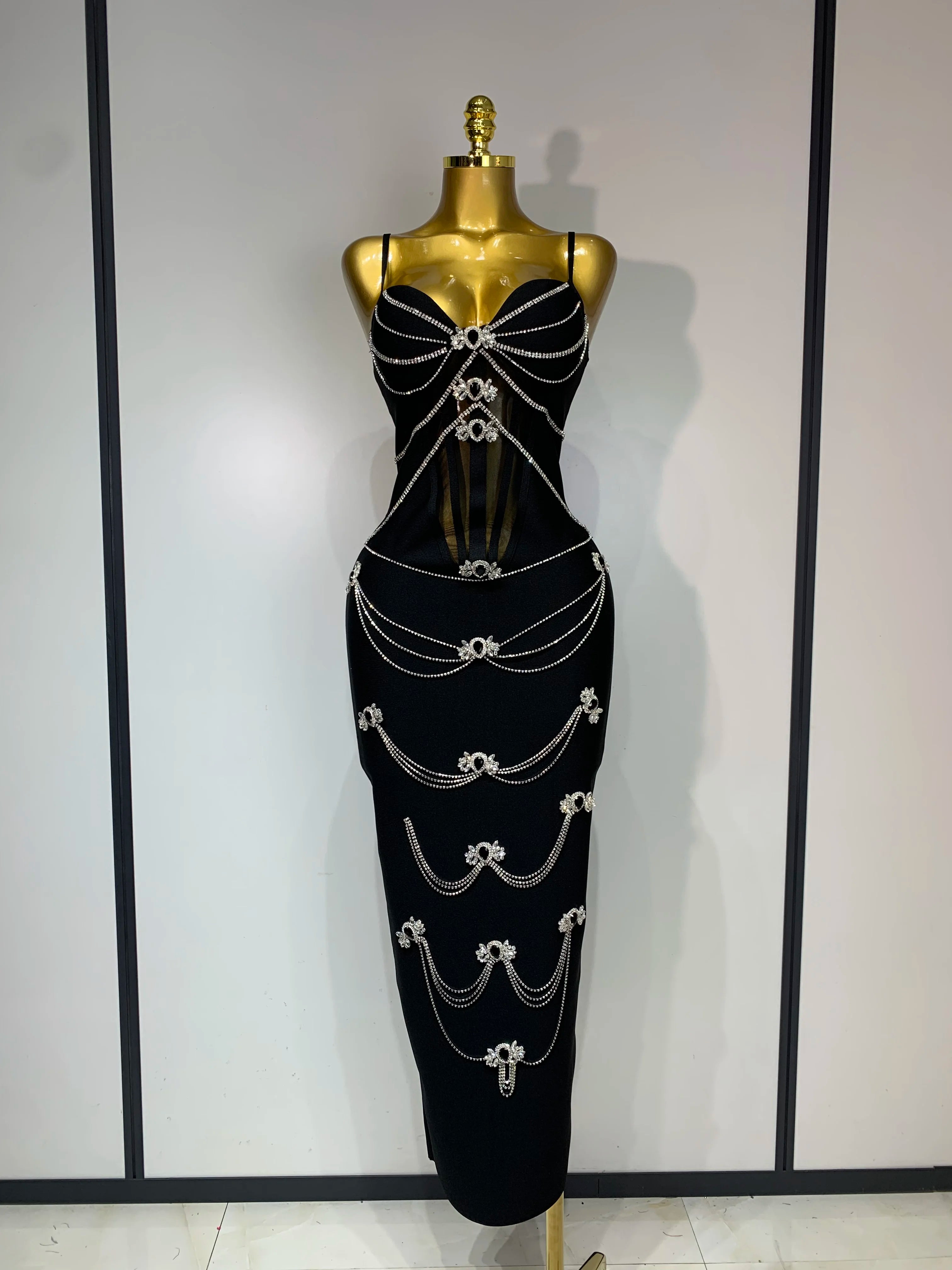 2025 New Spaghetti Strap Bodycon Bandage Dress Women Sexy Sparkly Beading Club Evening Party Birthday Dresses Wedding Guest Gown black