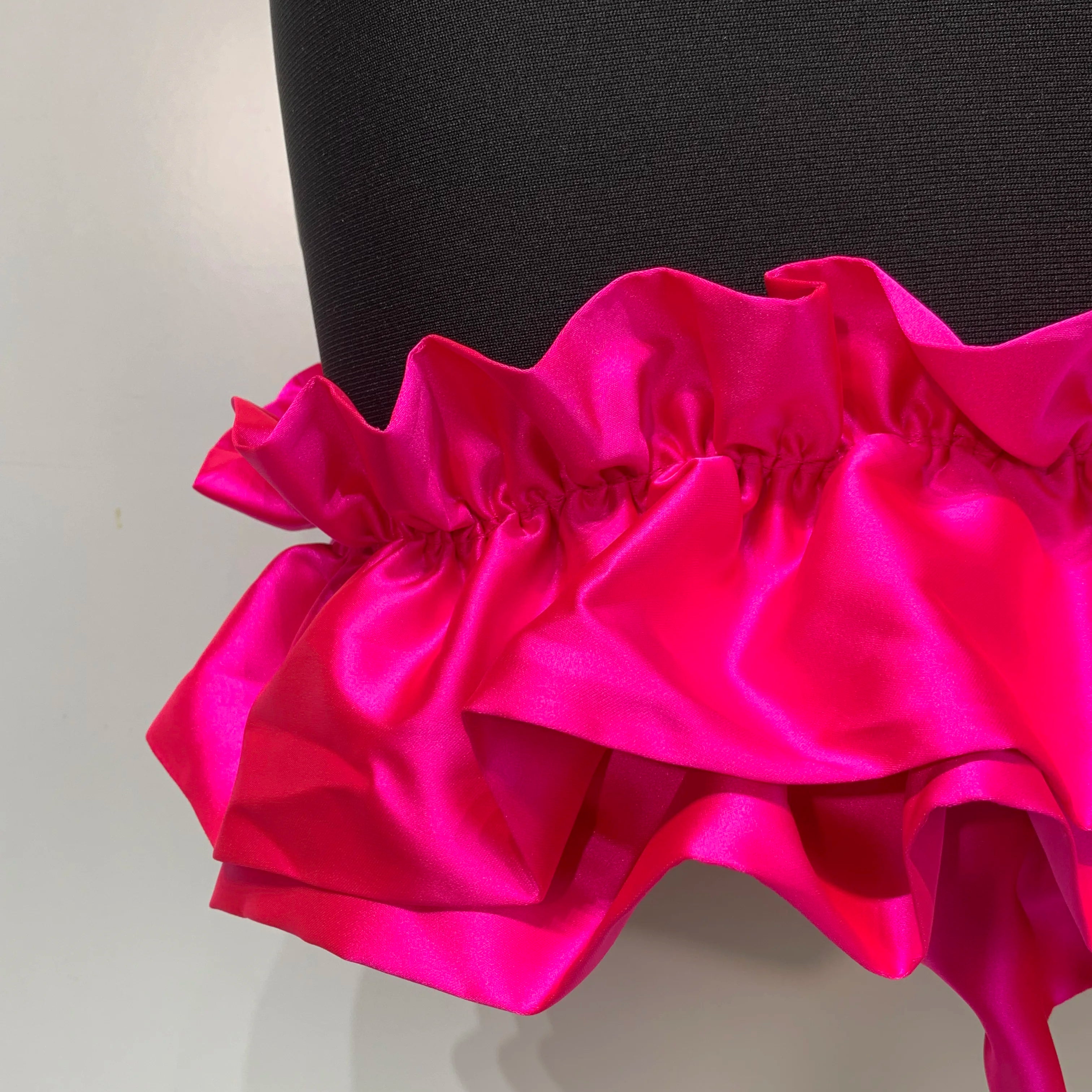 Women Formal Party Spaghetti Strap Bodycon Black Ruffle Sleeveless Bandage Dress Elegant Prom Gown Club Evening Party Dresses