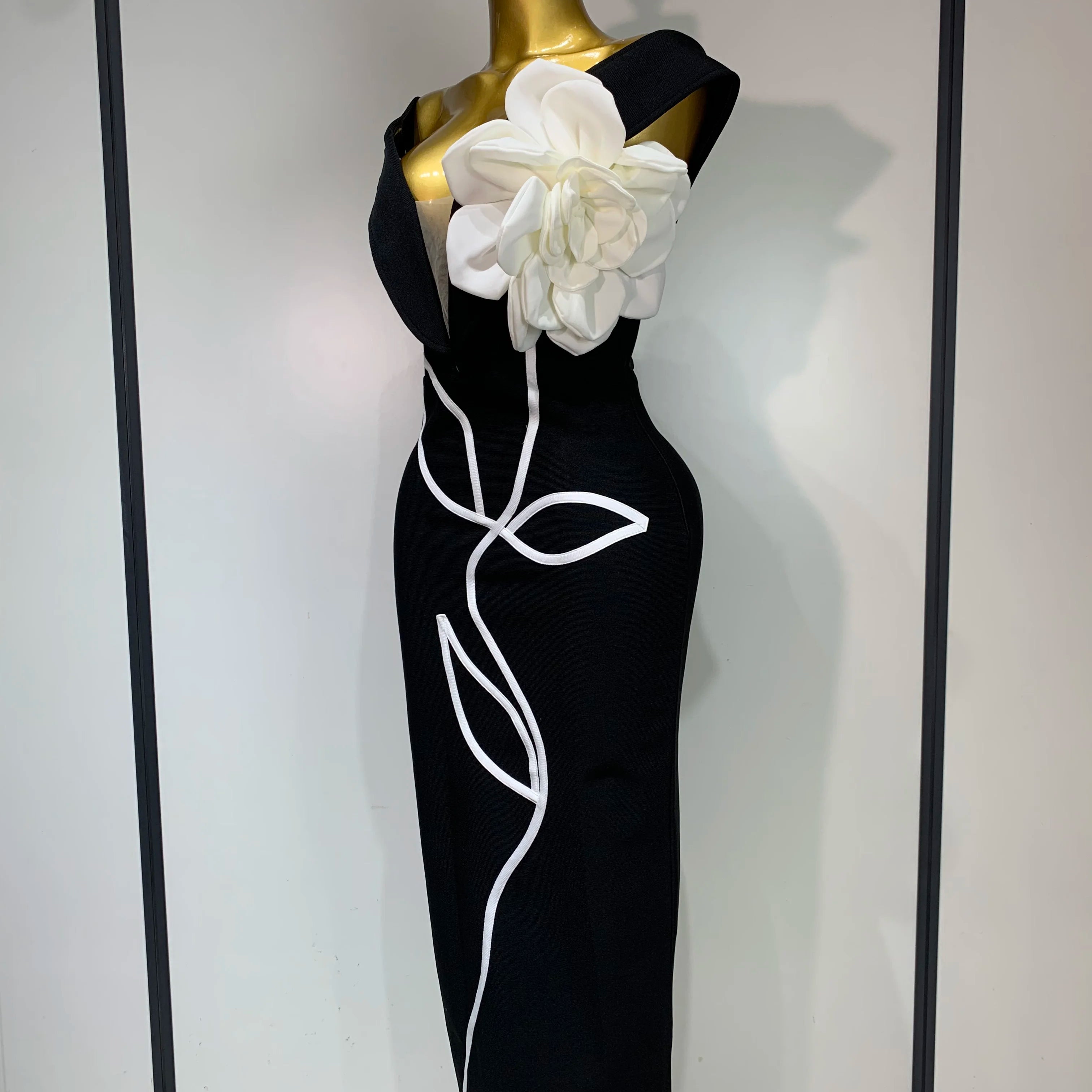 Women Sexy Off Shoulder Backless Bandage Dress Celebrity Elegant Flowers Evening Party Luxury Bithday Outfit Fashion Show Gowns