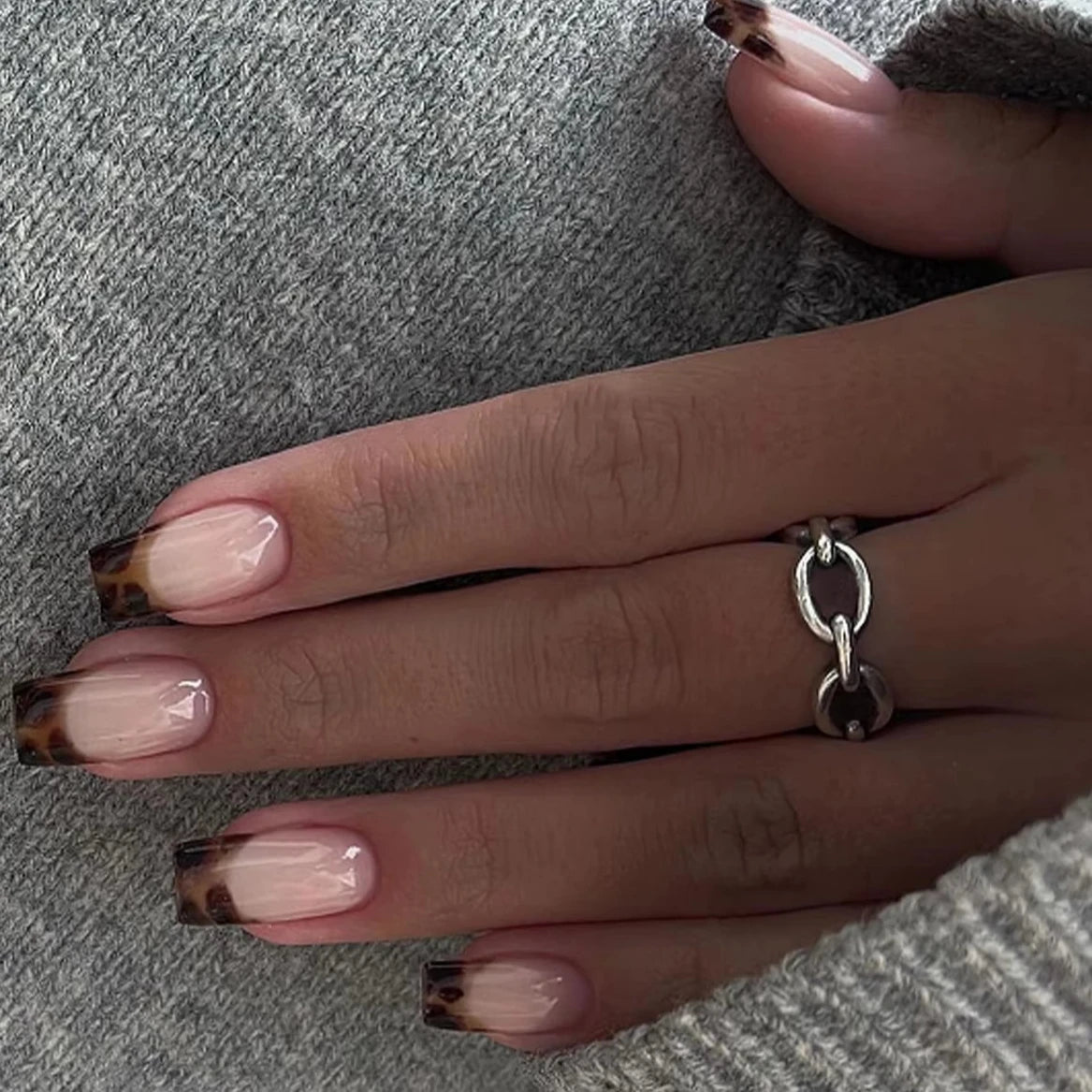 Cherry Leopard Print Almond Fake Nails Art Ballet Pointed False Nails Charms Flower Star Love Heart Press on Nails Manicure Tool MT2675JP3661