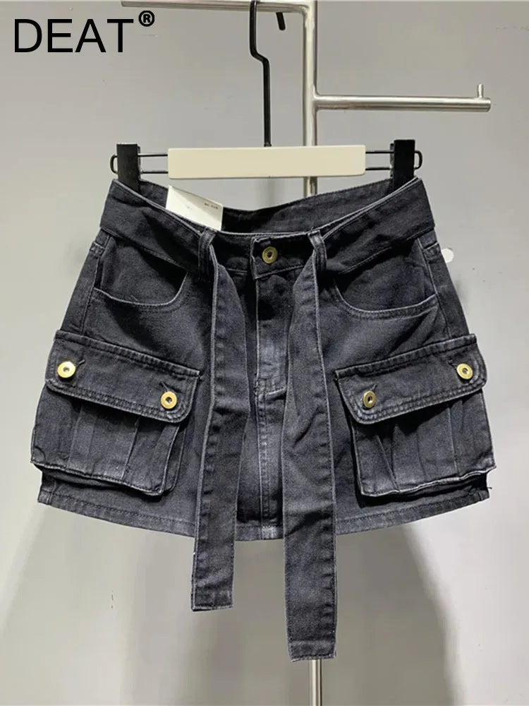 DEAT Fashion Belt Bandage Denim Mini Skirt Women Patchwork Pocket Cargo Wrap Hip Skirts Female Trend Spring New 11XX01119