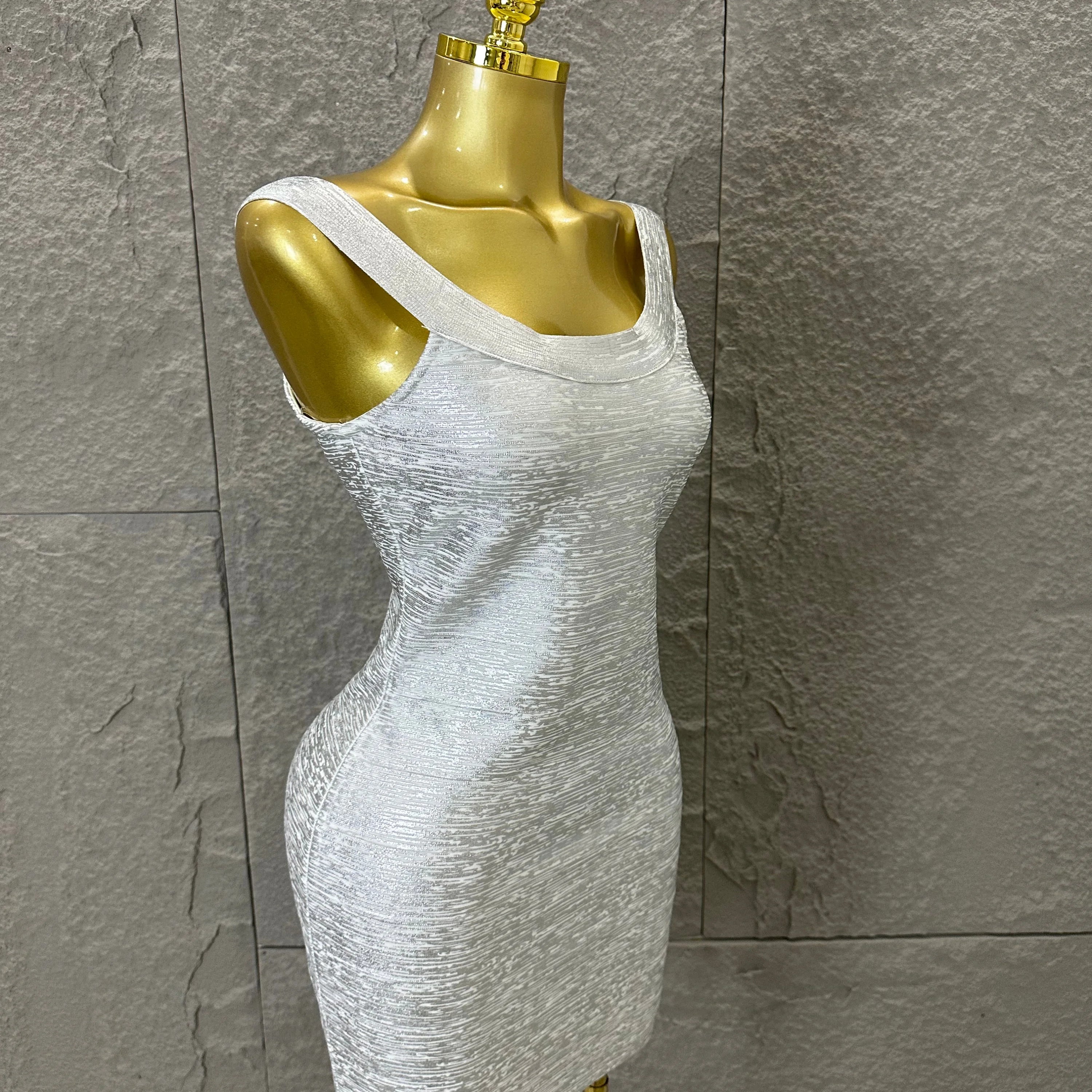 Women Sexy Elegant 2026 Silver Gold Metallic Bandage Mini Dress Women Sleeveless Bodycon Formal Event Cocktail Party Costume