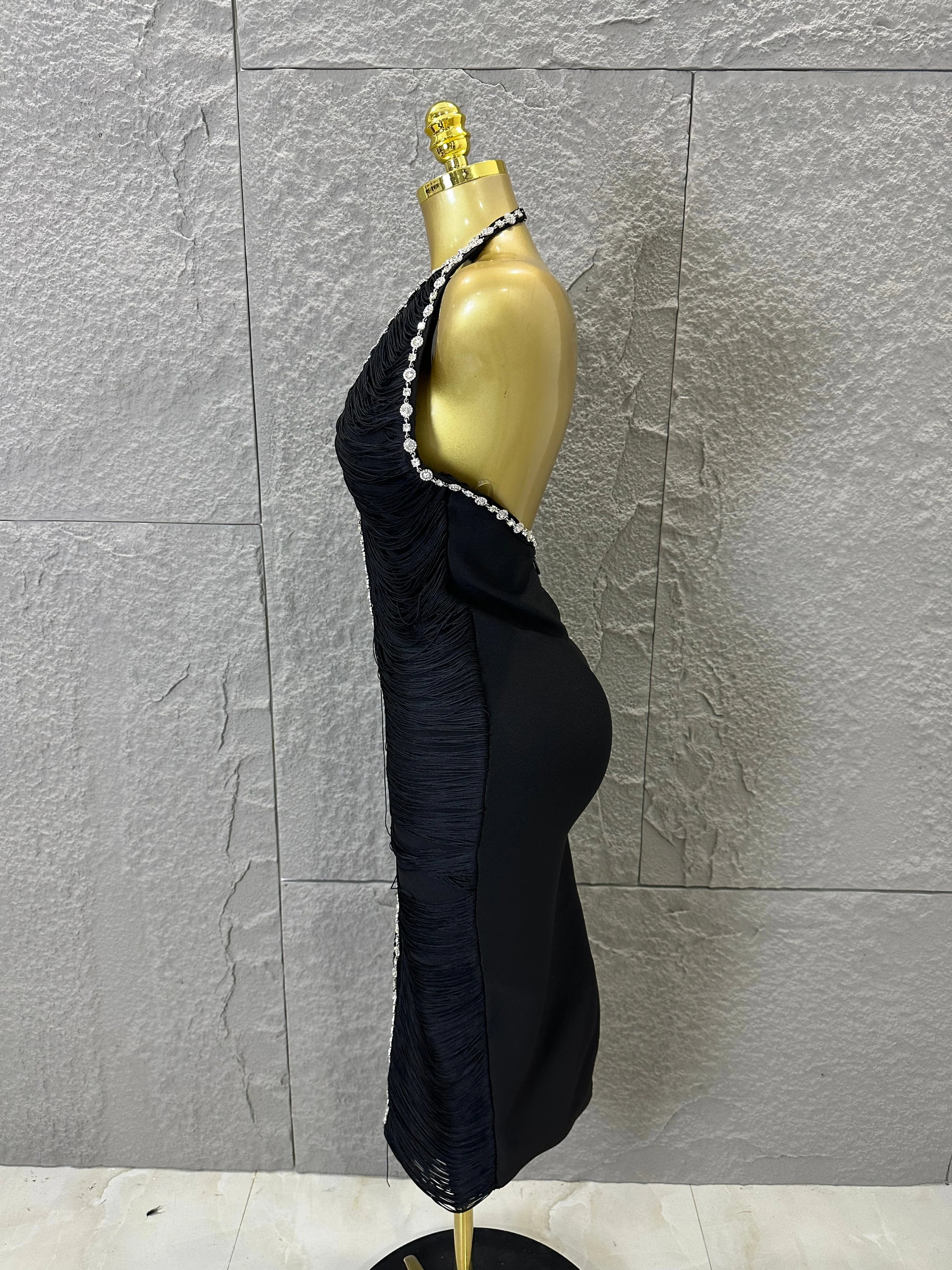 Elegant 2026 Black Halter Neck Midi Dress Women Sexy V-Neck Crystal Trim Ruched Form-Fitting Outfit Formal Event Party Costume