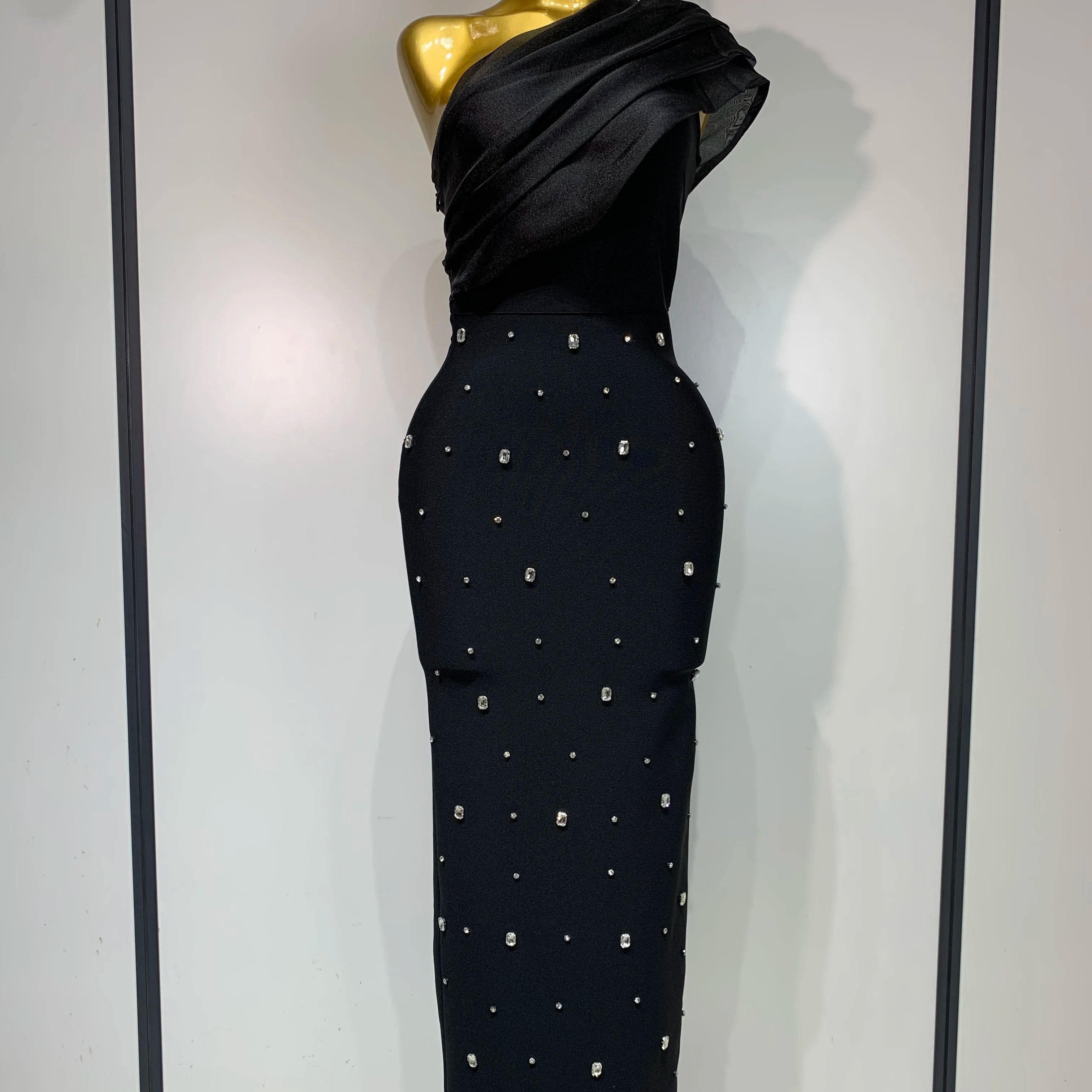 Women Sexy One Shoulder Shinning Crystal Bodycon Bandage Long Dress Celebrate Birthday Elegant Evening Party Club Outfit black