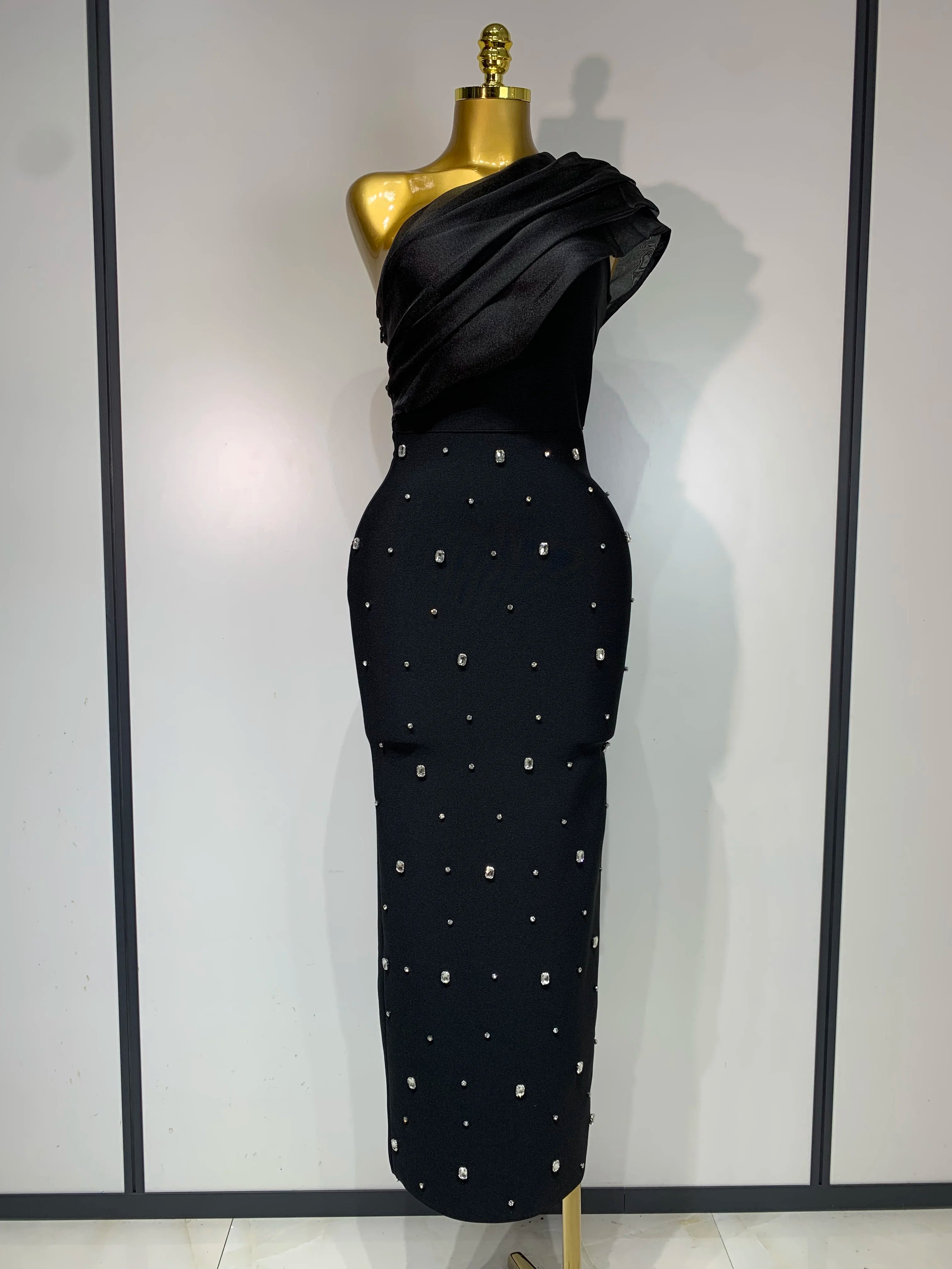 Women Sexy One Shoulder Shinning Crystal Bodycon Bandage Long Dress Celebrate Birthday Elegant Evening Party Club Outfit black