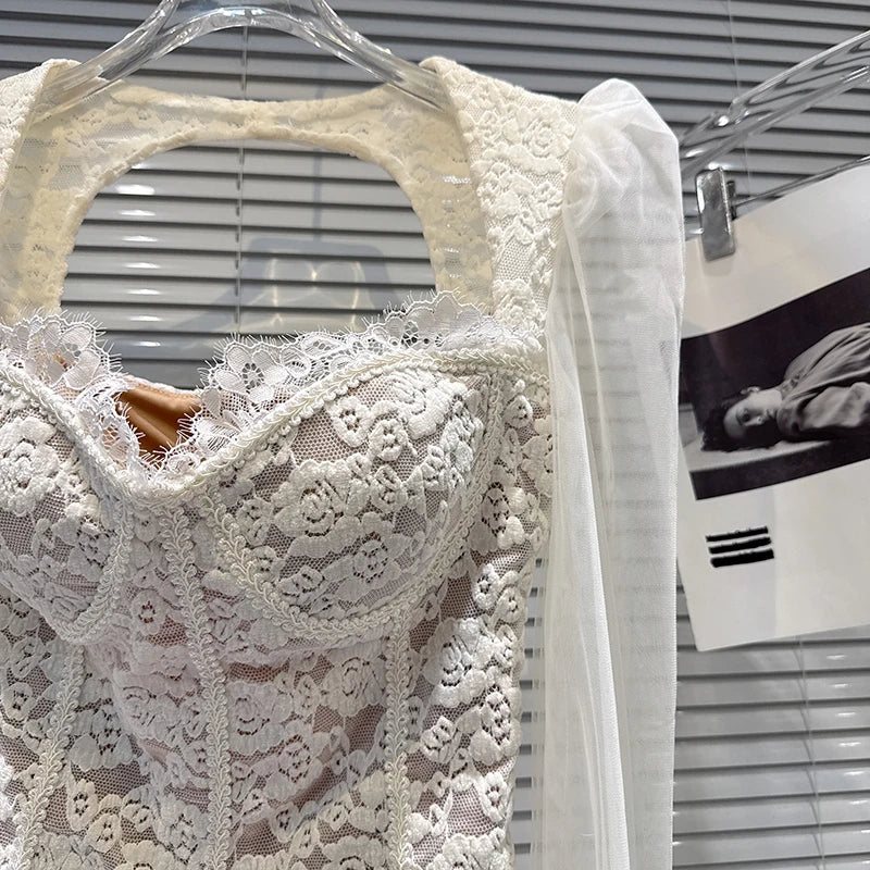 Winter New Fashion Square Neck Mesh Sleeve Fishbone Waist Slim Fit Lace Blouse For Women Backless Shirts 11A07517