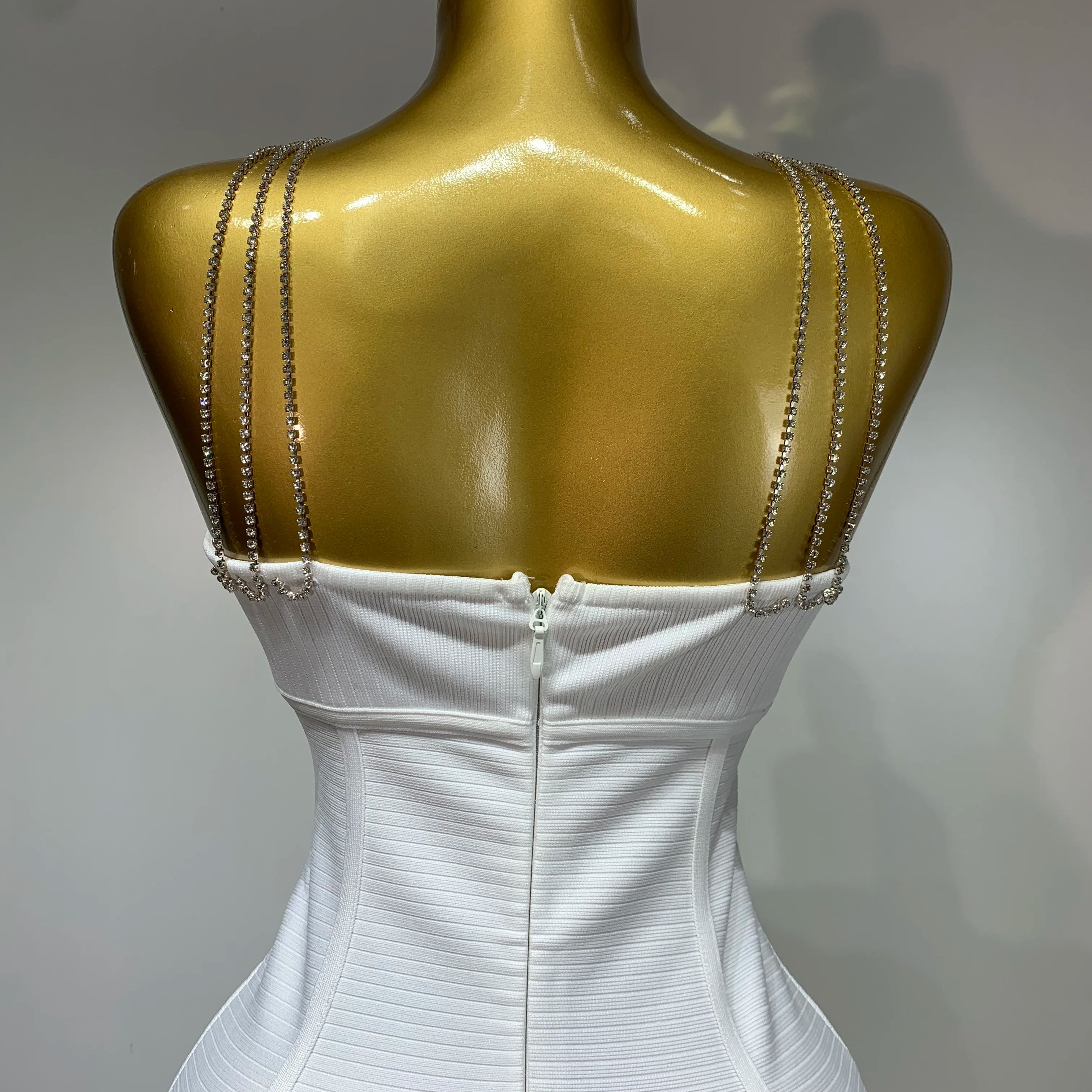 Sexy Sling Backless Crystal Diamonds Chain Bodycon Bandage Dress 2025 White Elegant Evening Club Luxury Birthday Party Dresses