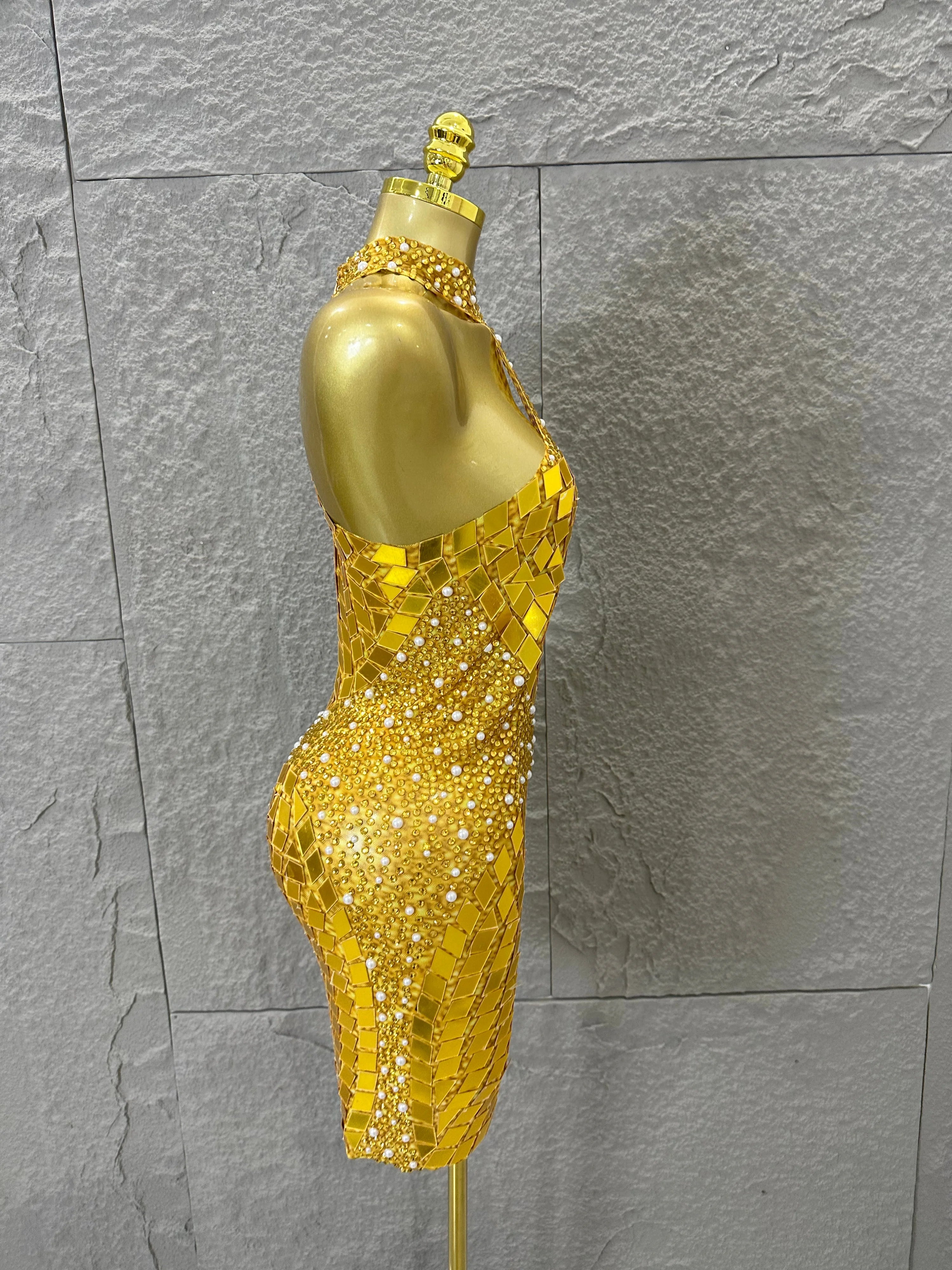 Luxury Black Gold Red Halter Neck Bandage Mini Dress Diamond Mirror Pearl Embellished Bodycon Formal Evening Gown