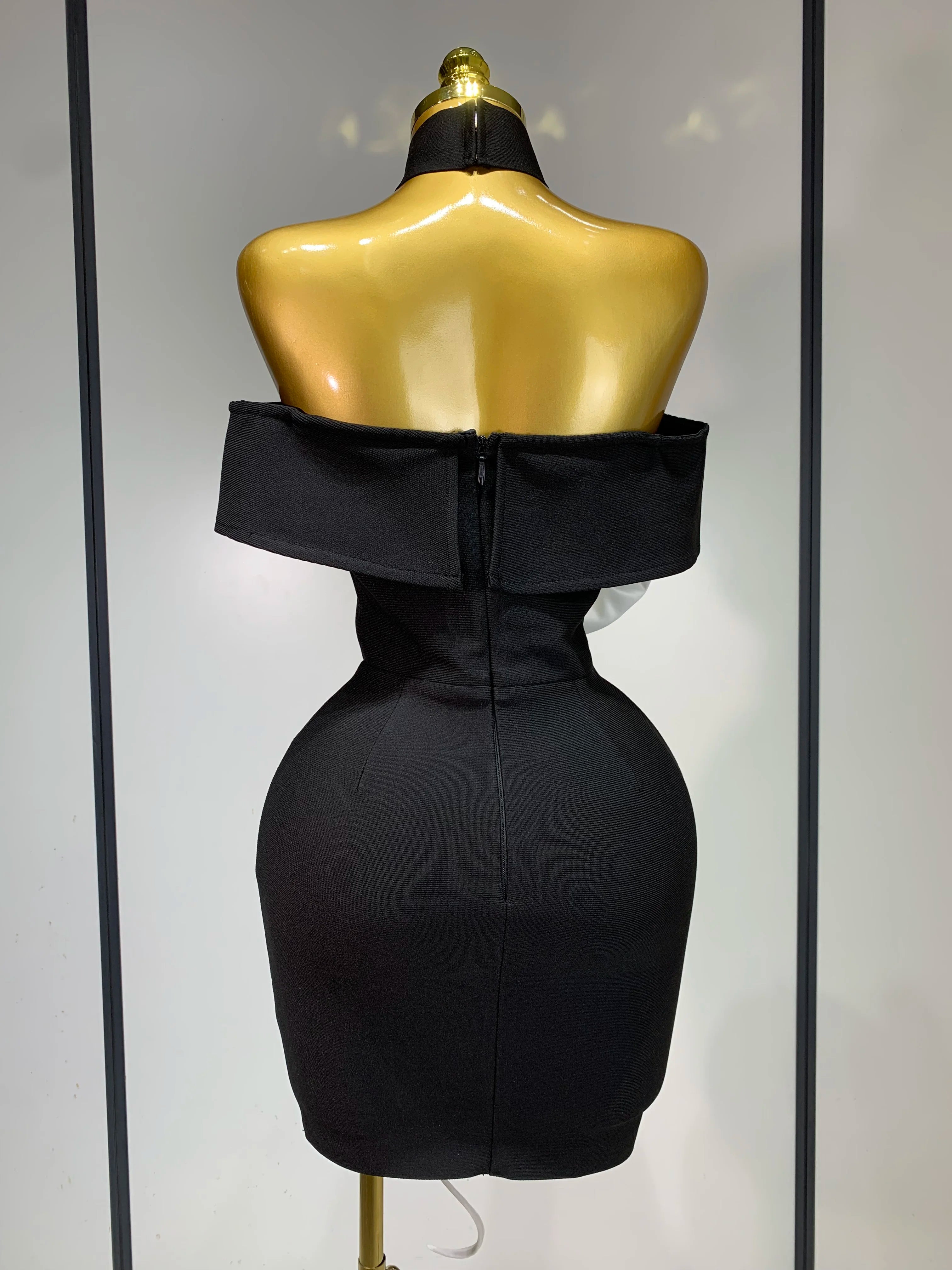 Women Sexy Off Shoulder White Flower Black Mini Bodycon Bandage Dress Luxury 2025 Celebrity Evening Club Elegant Party Gowns