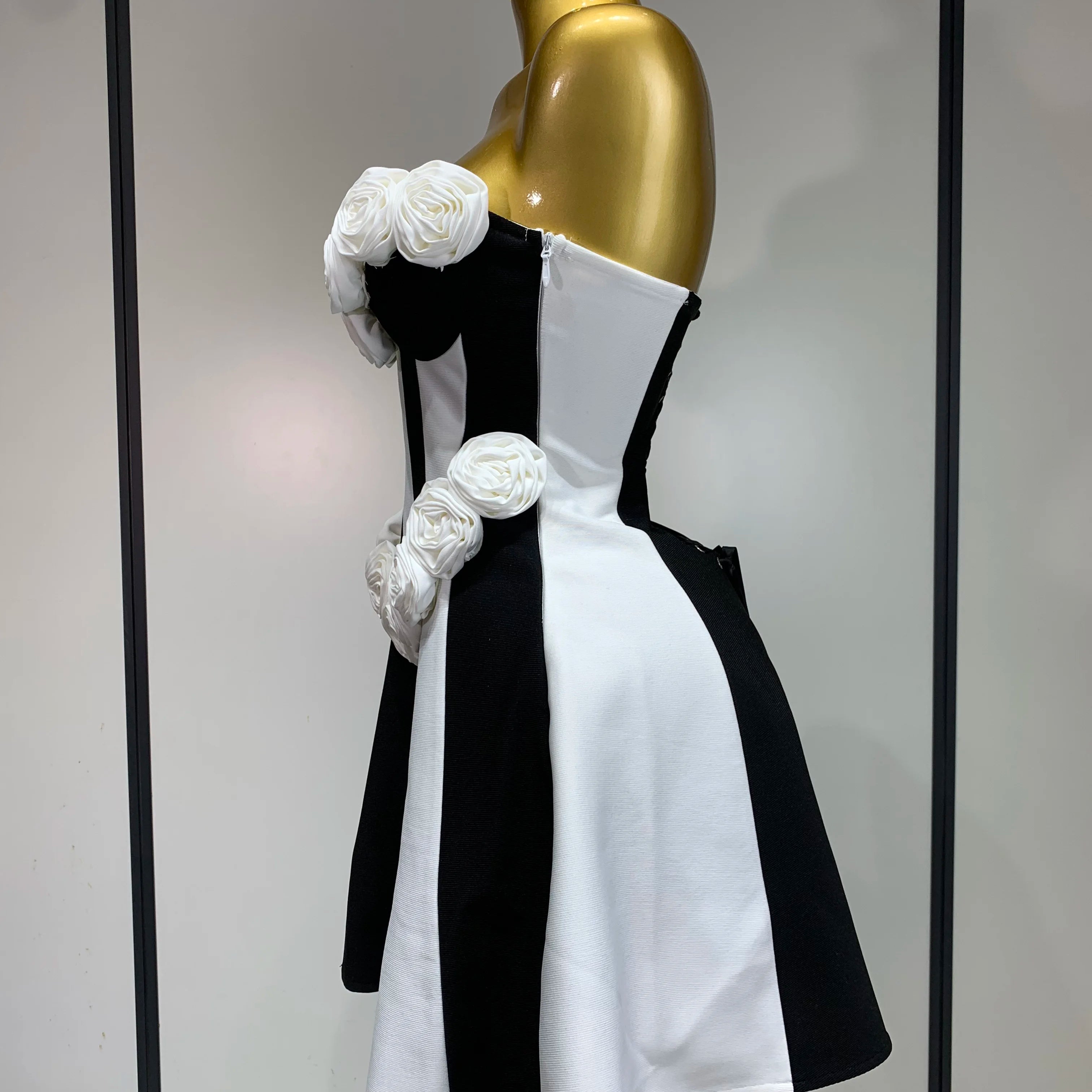 Women Flower Decoration Strapless Black White Stripe Bandage Short Dress Cocktail Party 2025 Elegant Evening Club Party Dress