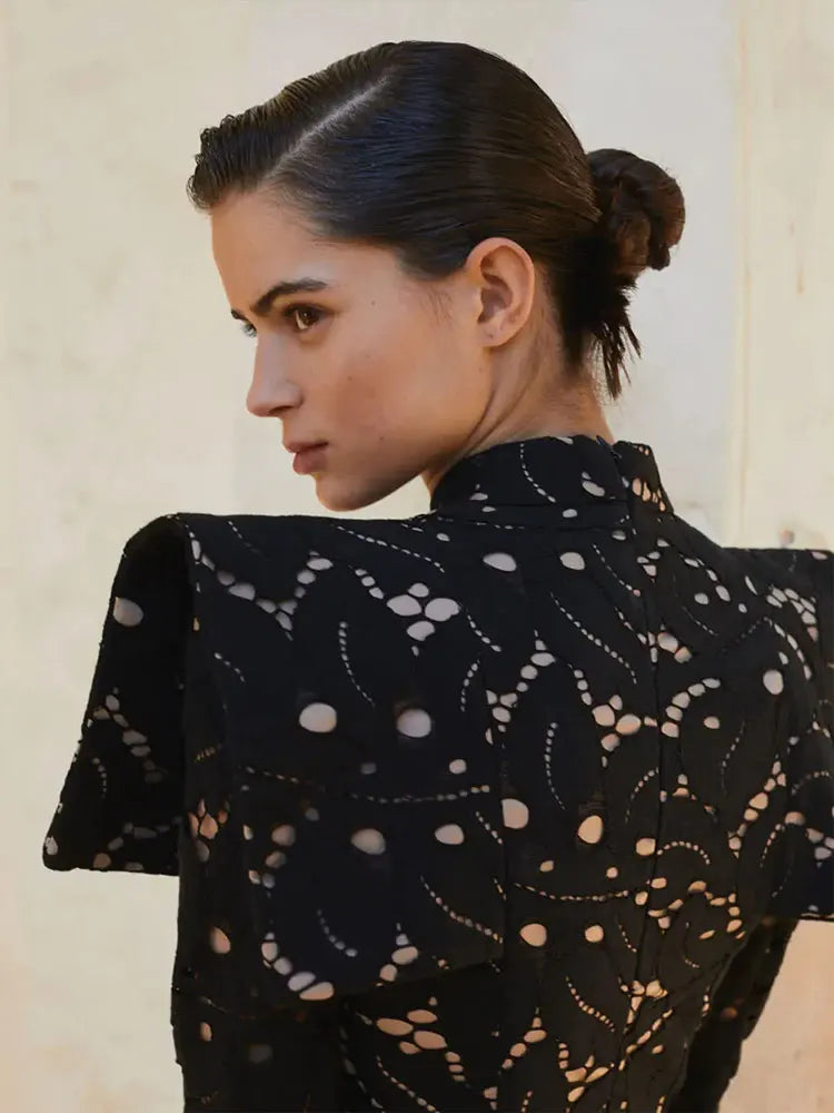 Elegant Hollowed Lace Maxi White Dress Women Fashion Mock Neck Long Sleeved Shoulder Padded Robes 2024 Evening Women's Clothing