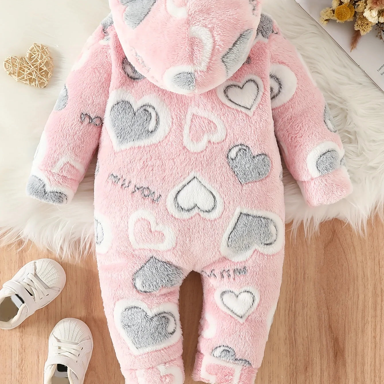 Toddler Active baby girl Love pattern fuzzy button-up hooded baby clothing Jumpsuit one-piece clothing Winter style Romper