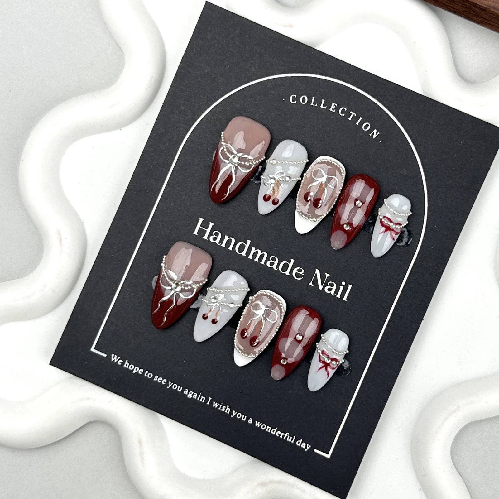 10pcs Handmade Press On Nails Baroque Bowknot Design False Nails Wearable Crystal Red French Almond Shaped Fake Nail Tips