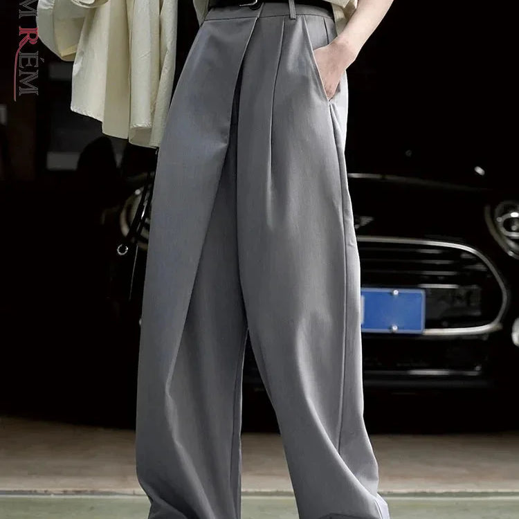 [LANMREM] Minimalism Irregular Pleated Pants Women Solid Straight Wide Leg Pants Korean Style Clothing Spring New 26D2368