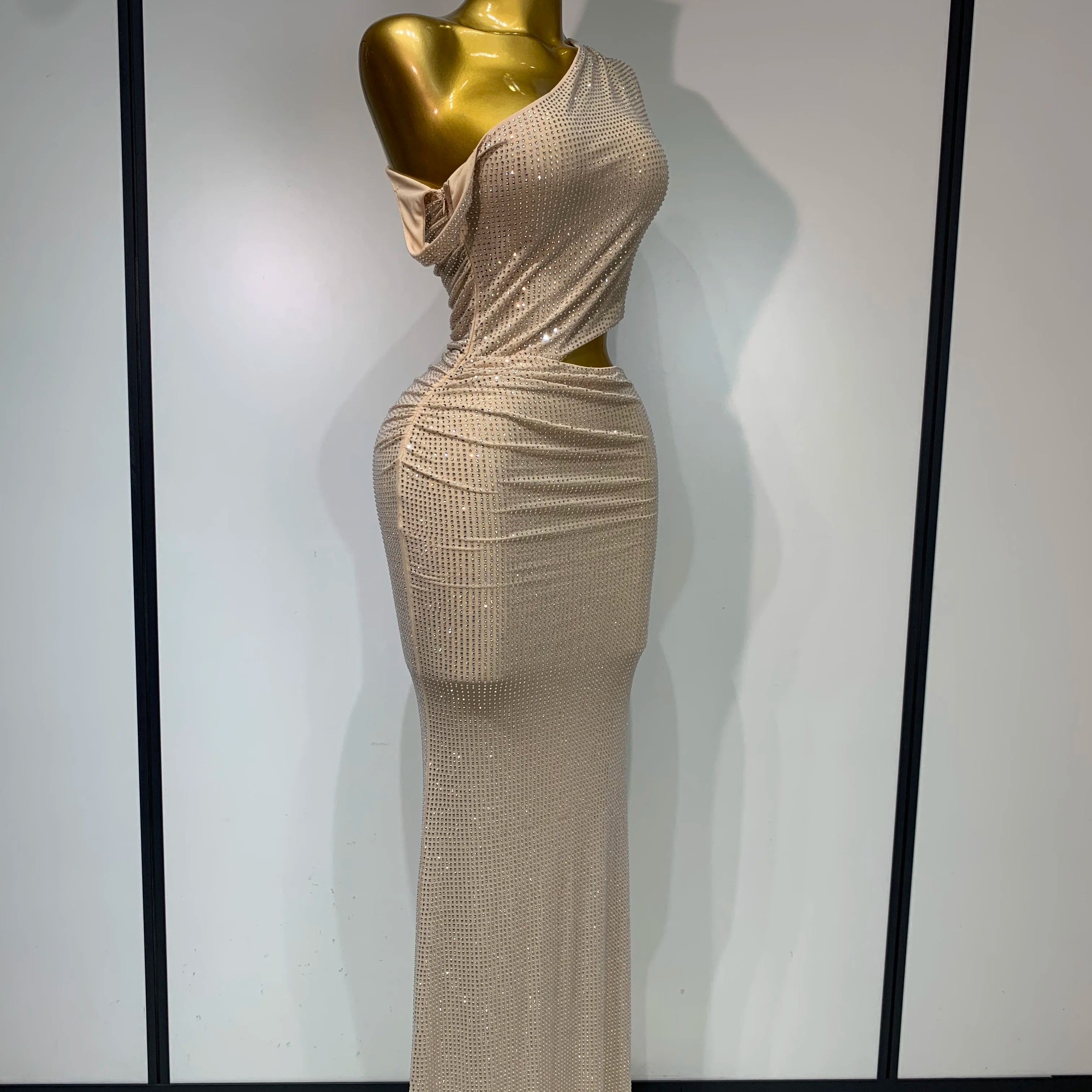 Women Sexy One Shoulder Exposed Waist Diamonds Bodycon Long Dress Cut Out Luxury Crystal Dresses Evening Party Birthday Gowns