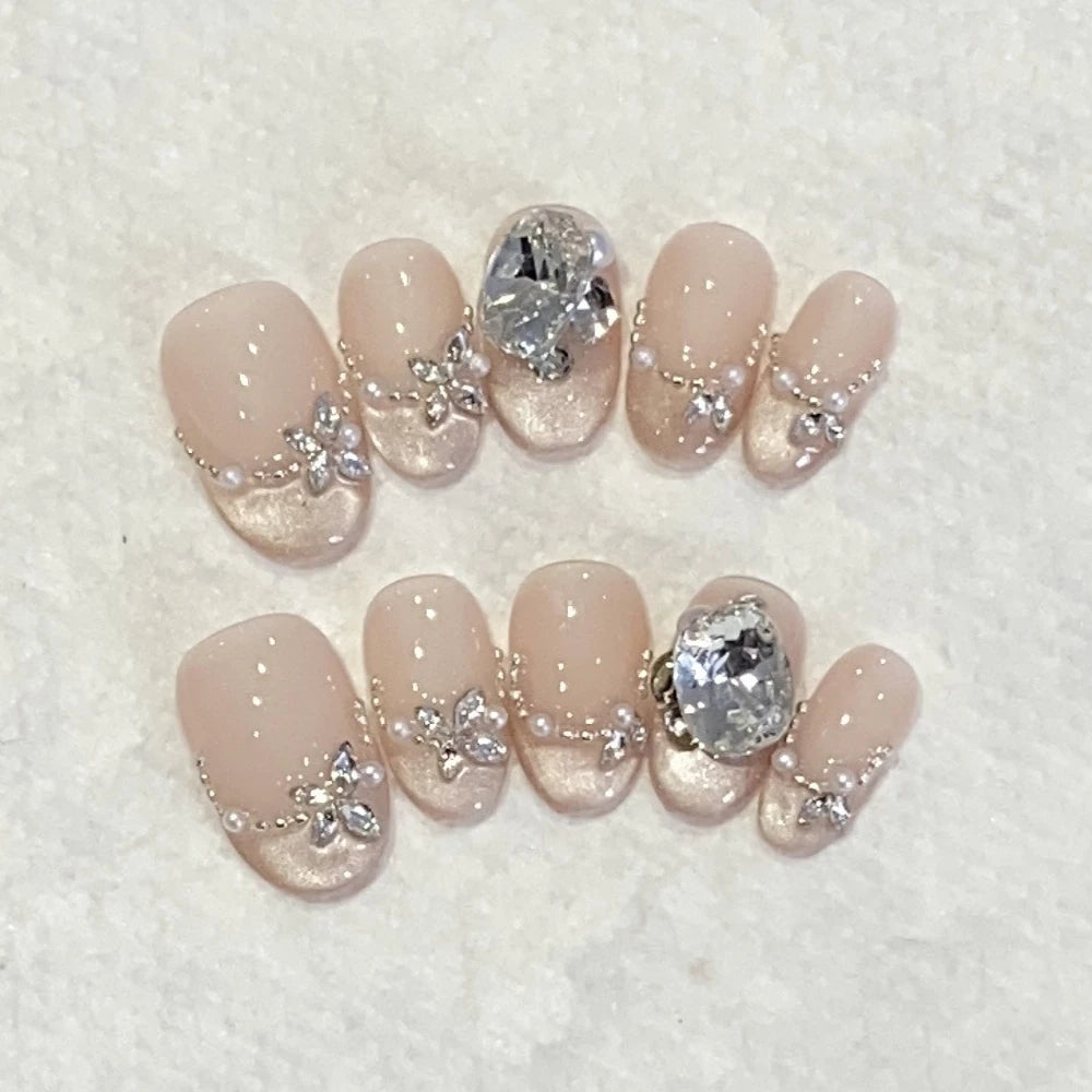 10Pcs Handmade Nude Pearl Chain Fake Nails with Small Diamonds Detachable French Manicure Nail Glitter Cat Eye Finished Nail Set