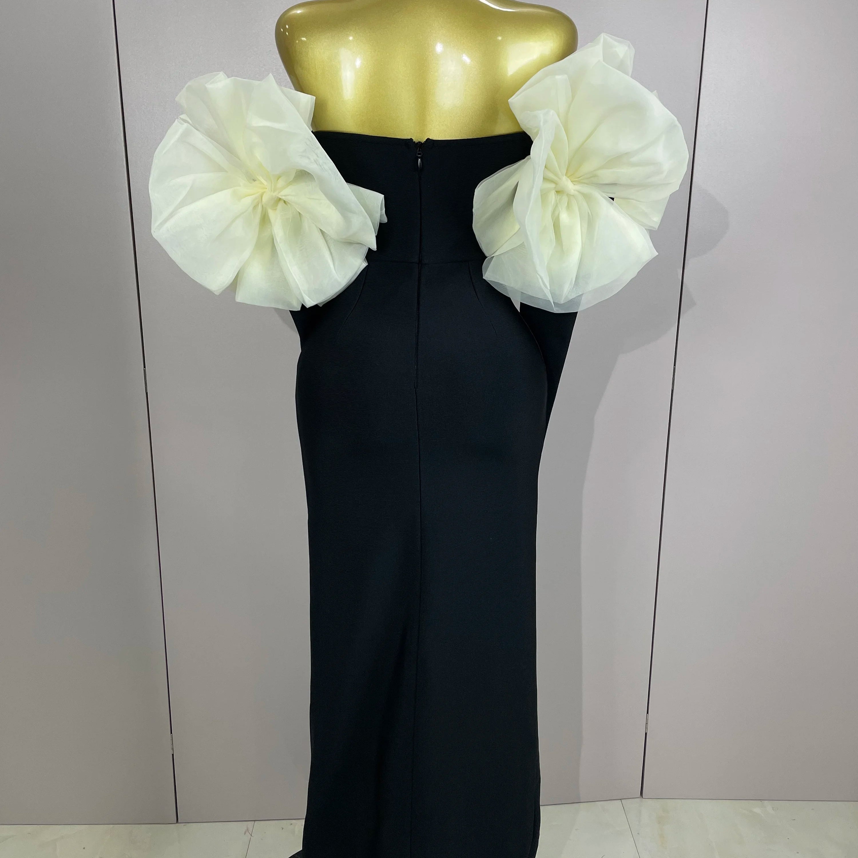 2025 New Women Sexy Off Shoulder Red Bodycon Bandage Dress Long Sleeved Celebrity Elegant Backless Dress Luxury Birthday Dresses