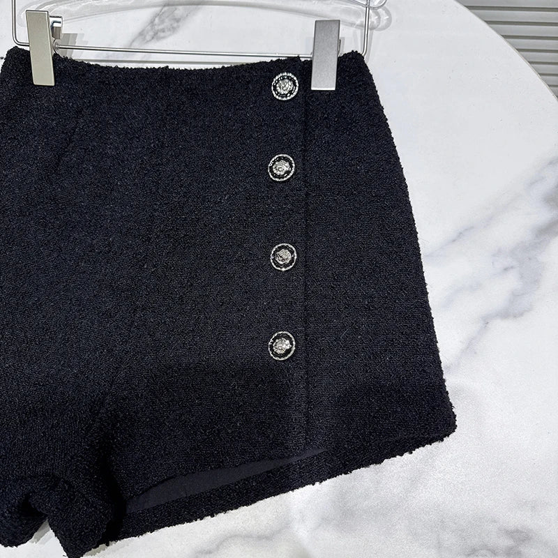 Winter New Fashion Single Row Metal Buckle Tweed Shorts For Women Solid Color Wide-leg Boot Short Pants 11A07659