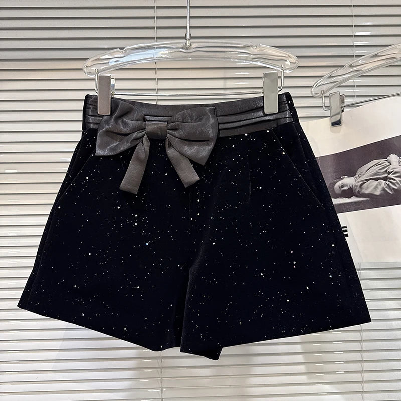 Winter New Fashion Three-Dimensional Bow Patchwork Velvet Shorts For Women Wide-leg Boot Short Pants Female 11A07475 Black Bow
