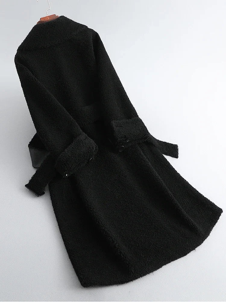 Pure Wool Shearling Coat for women,Long Female Slim Fur One Lamb Fur Coat,autumn/Winter 2024,New