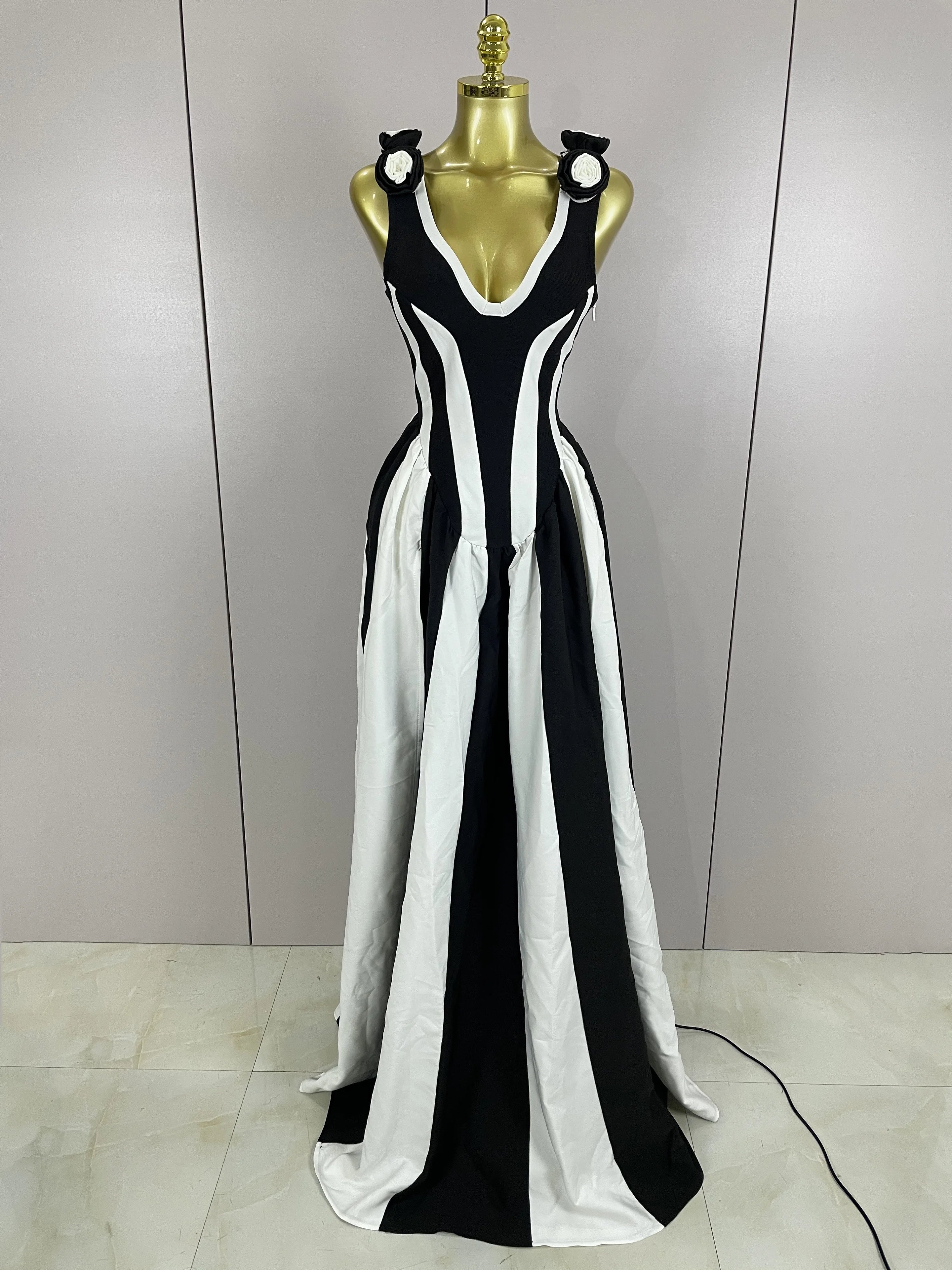 Sexy Black White Flower Stripe High fork Sleeveless Bandage Long Dress 2025 New Women Vacation Party Elegangt Party Club Dresses black