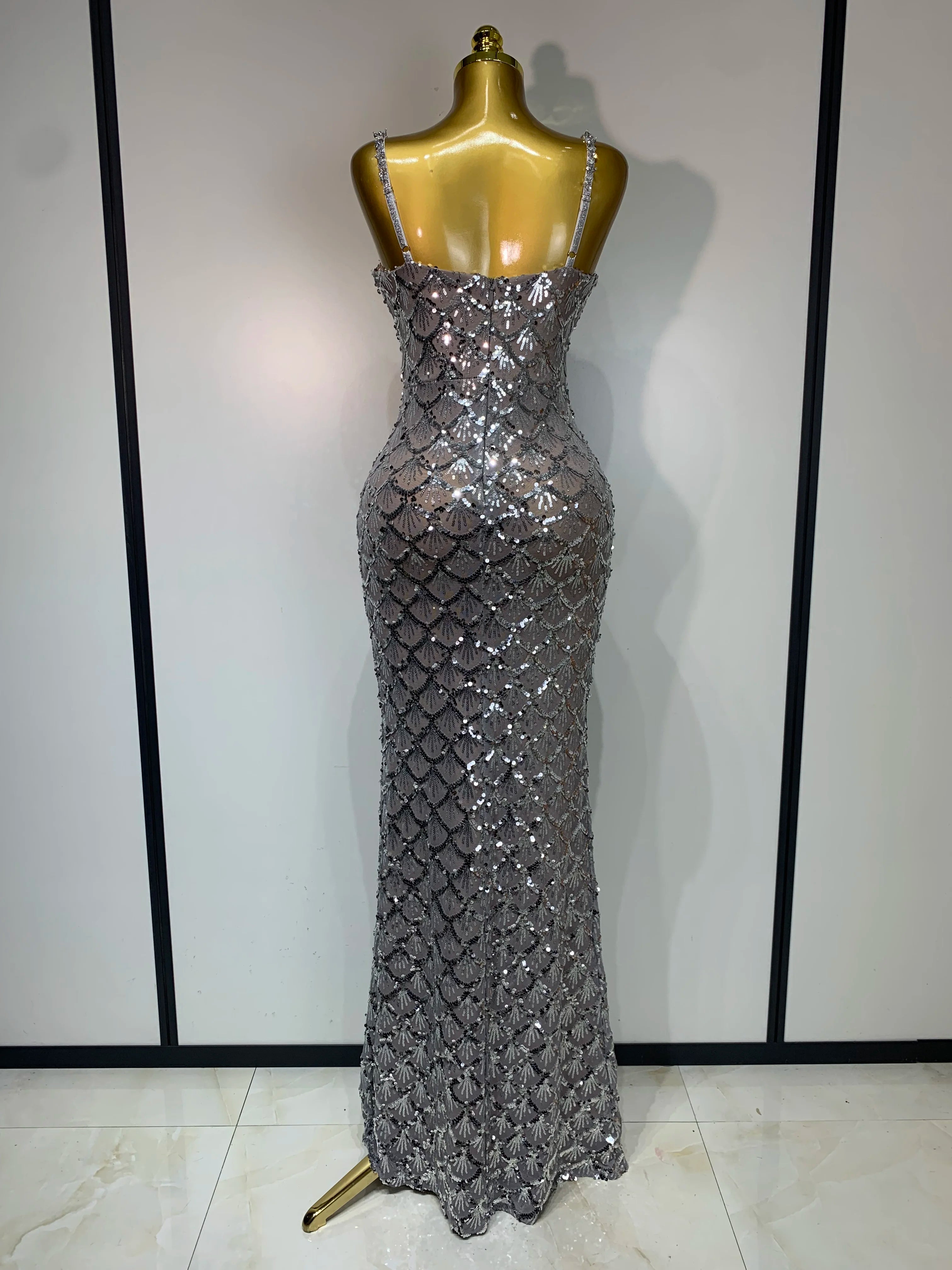 Sparkly Sequined Sleeveless Strap Women Dress V-Neck Evening Sexy Bodycon Party Club Luxurry Birthday Wedding Long Maxi Dresses