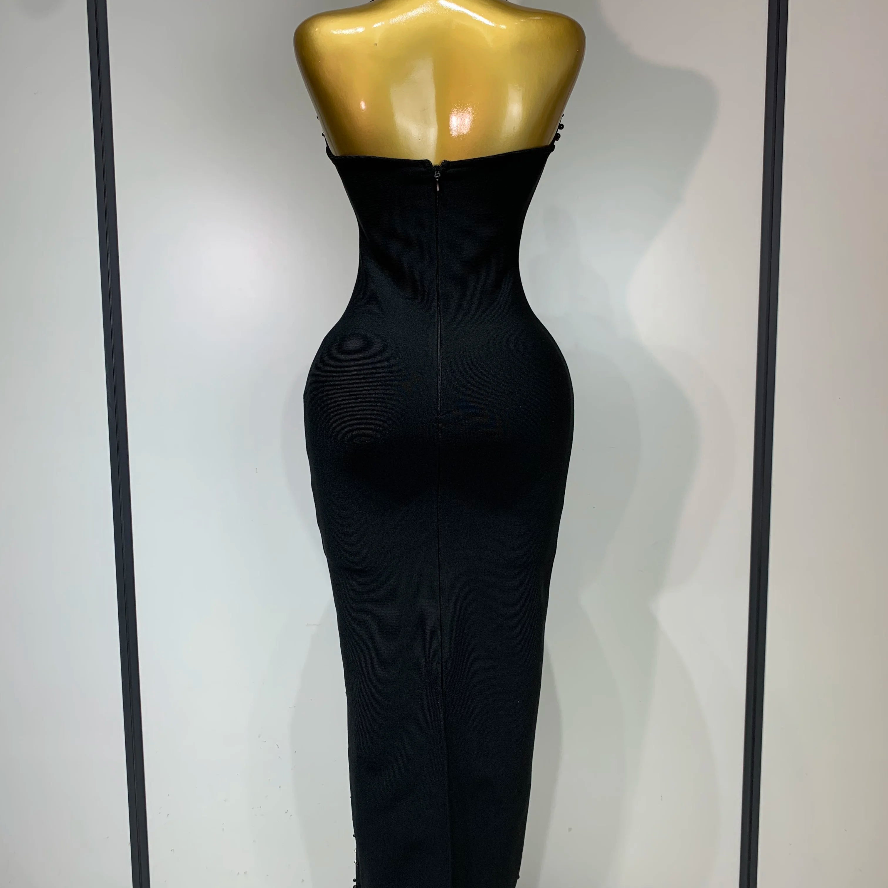 Elegant Sparkly Rhinestone Pearl Halter Backless Bodycon Bandage Long Dress 2025 Women Luxury Birthday Evening Party Gowns